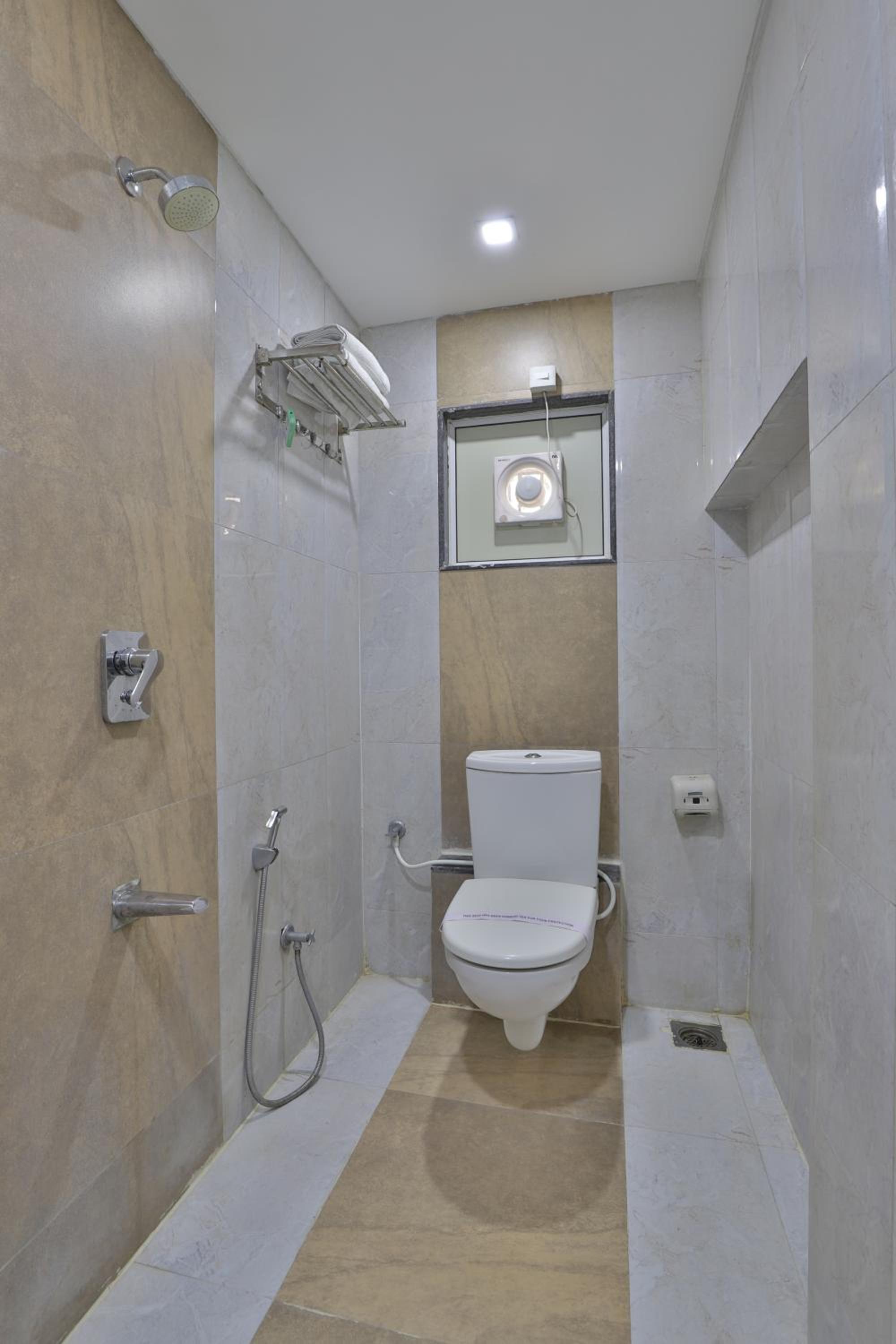 Deluxe Double or Twin Room - Photo 4