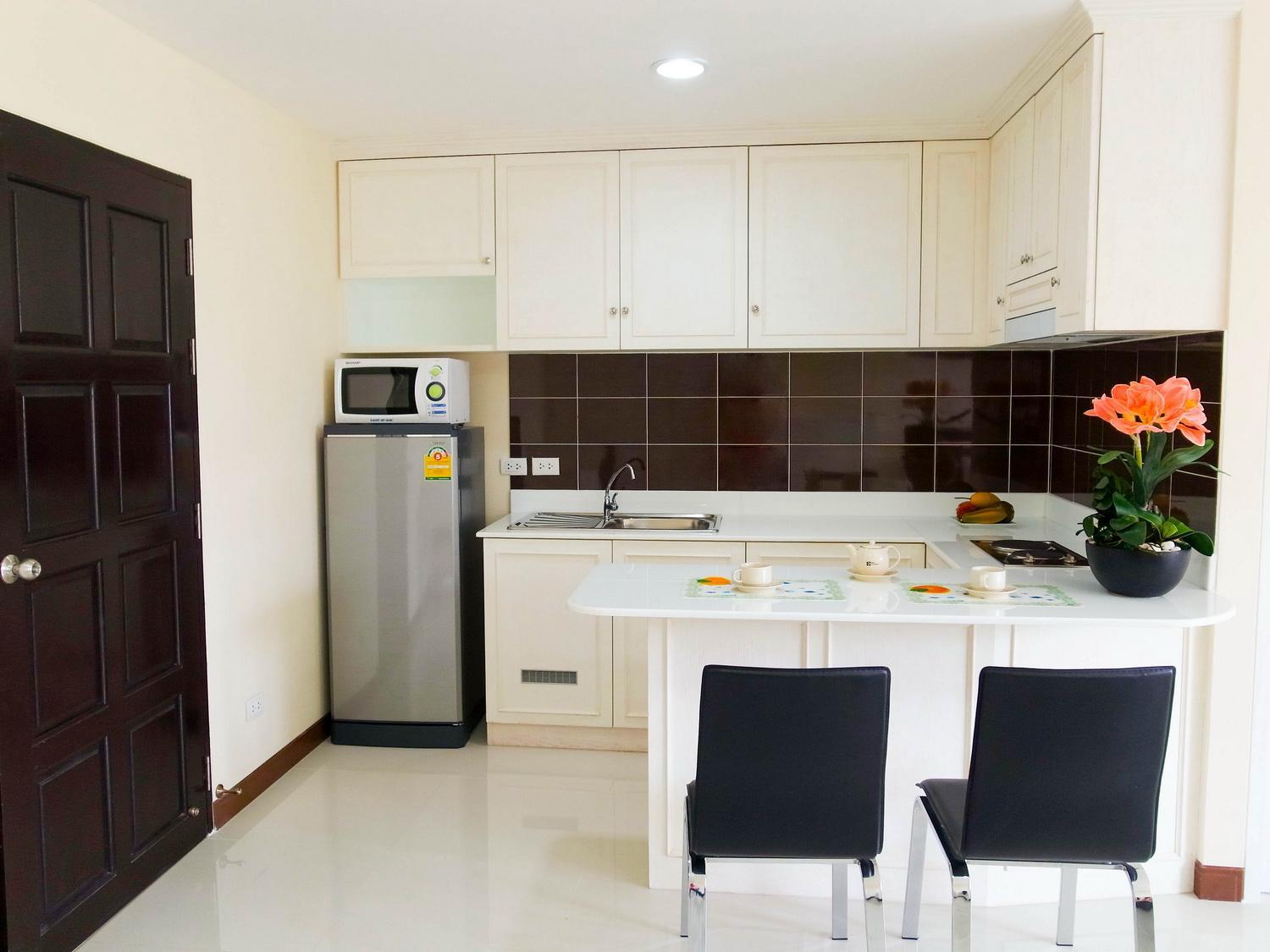 Studio Apartment photo 2