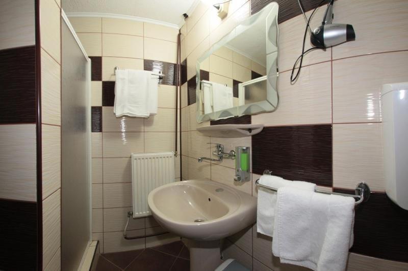 Triple Room - Photo 5