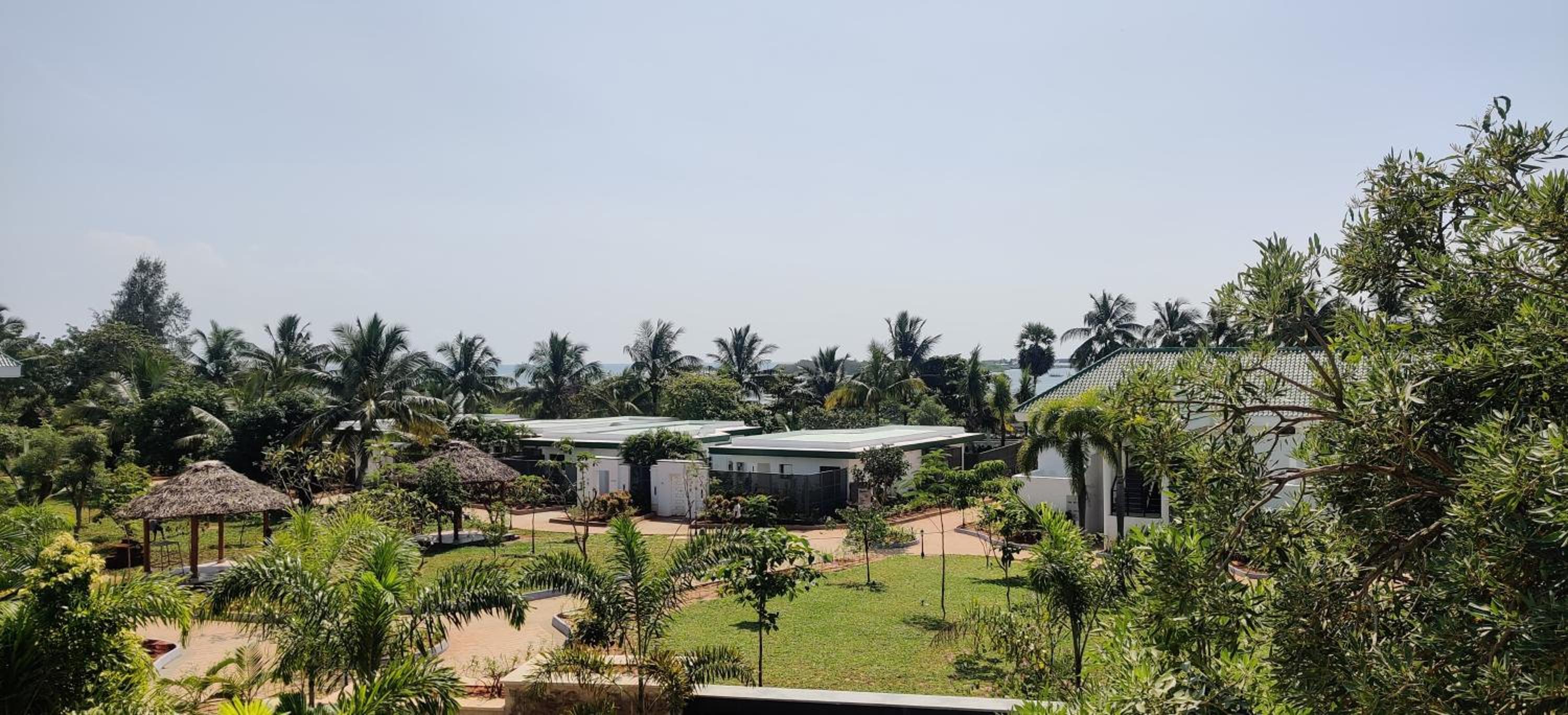 Chalet with Garden View and Balcony with Complimentary Hi Tea