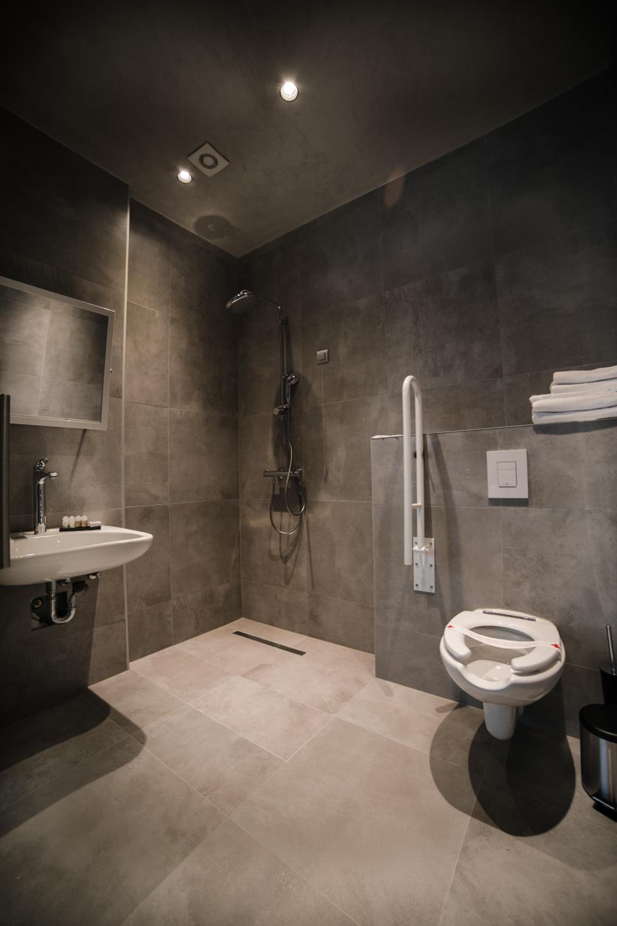 Double Room - Disability Access