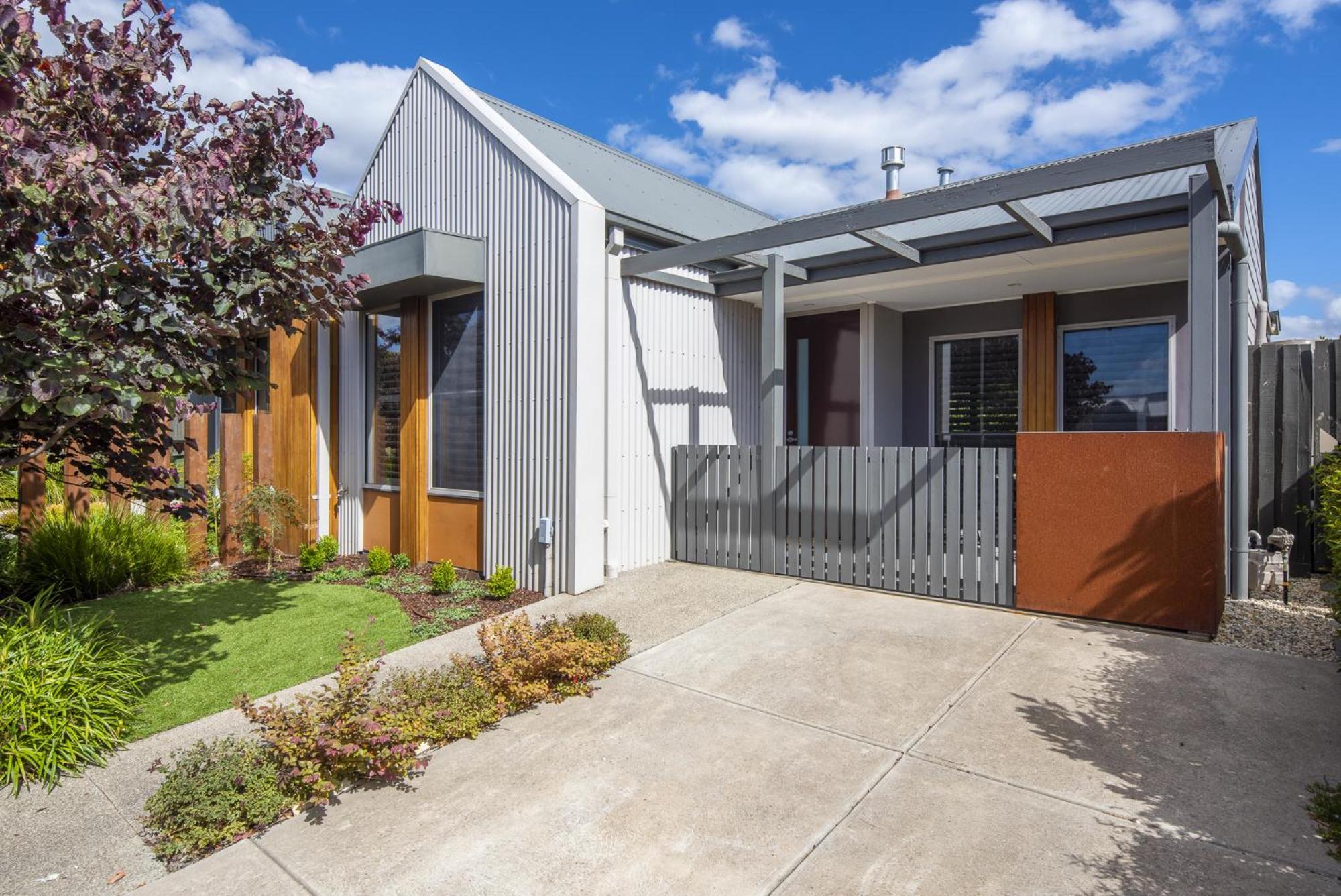 One-Bedroom House photo 3