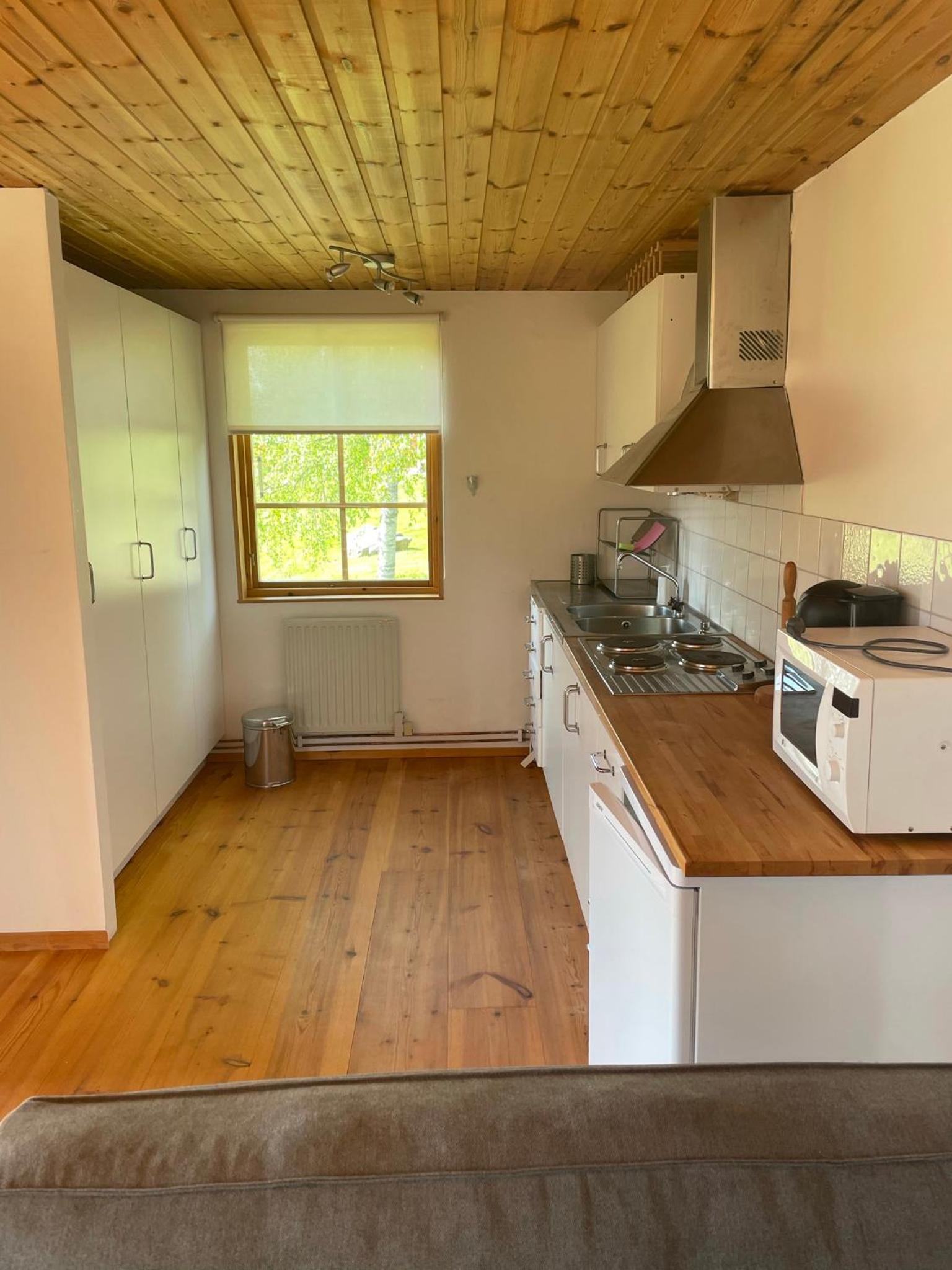 Three-Bedroom House photo 3