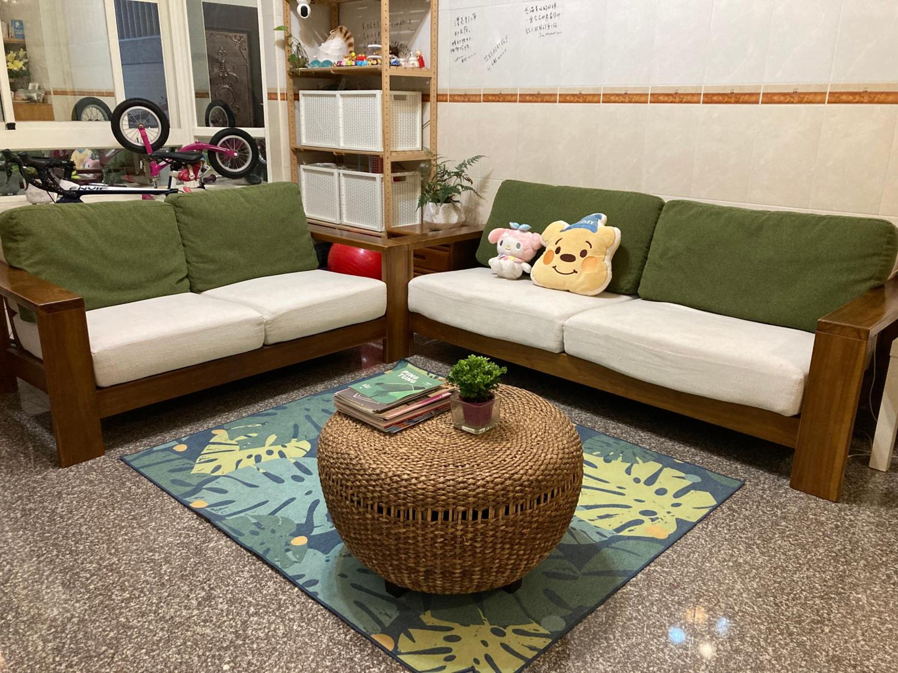 Family Room with Private Bathroom photo 2