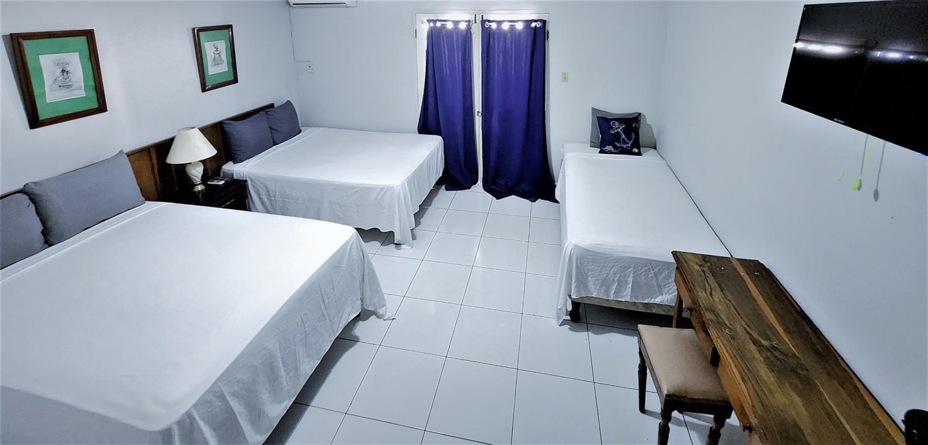 Deluxe Double Room with Balcony photo 3