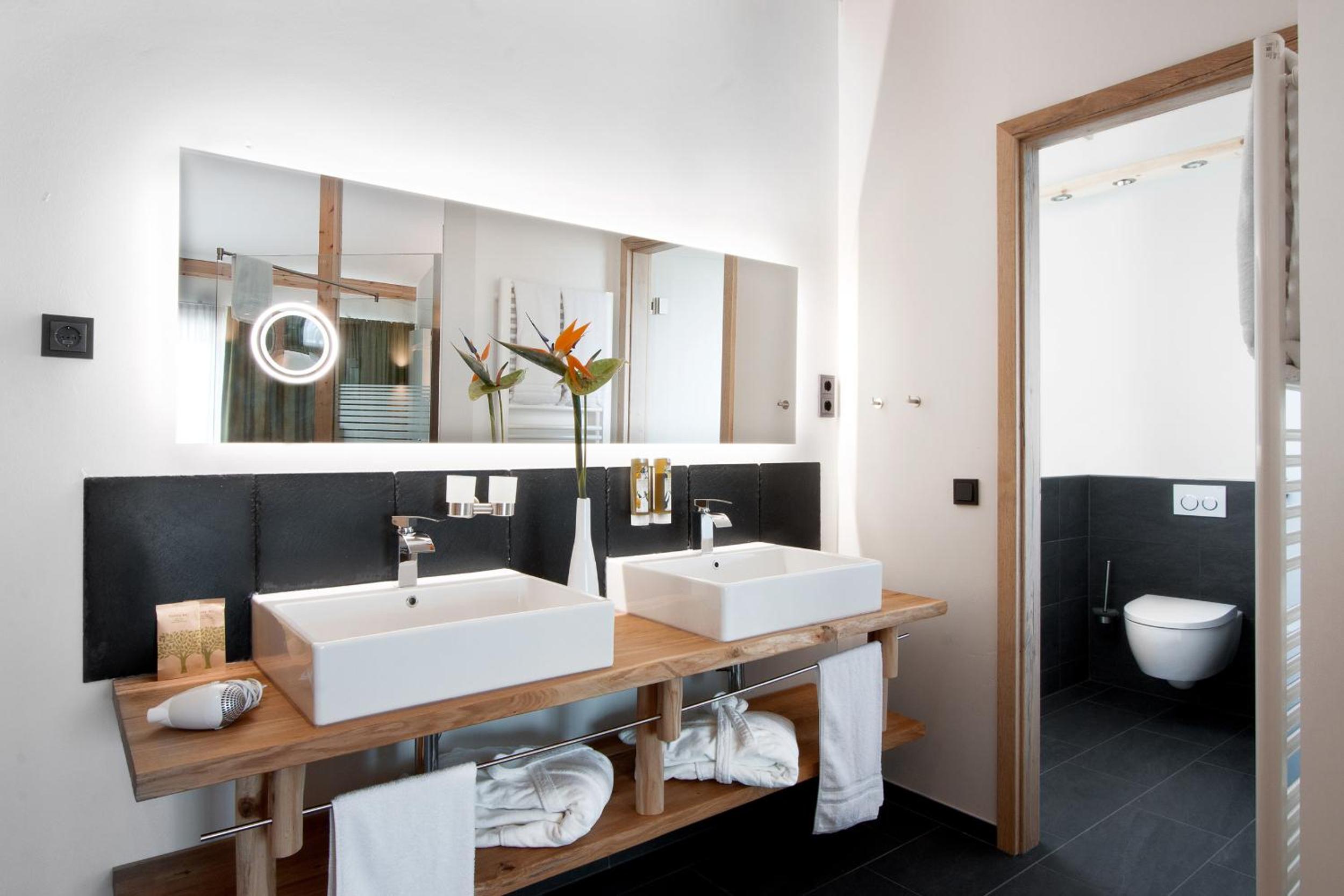 Suite with Terrace - Photo 11