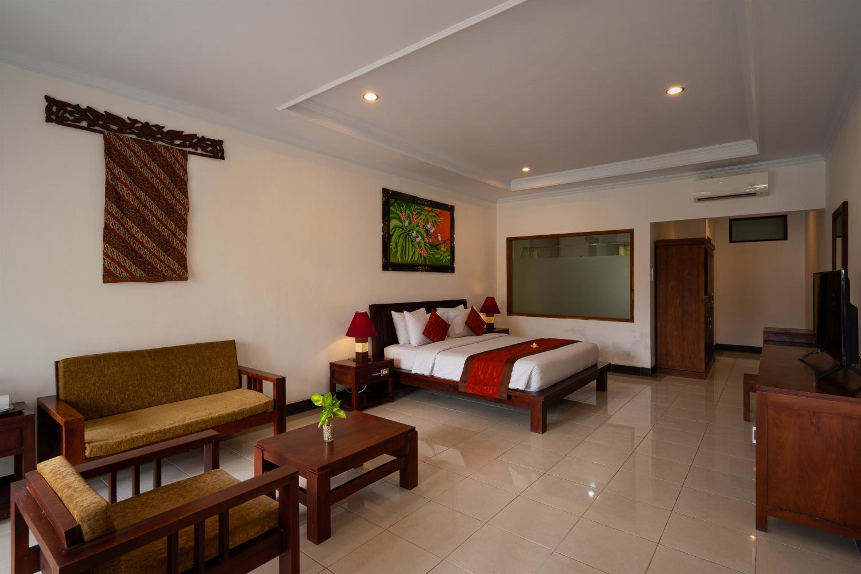 Deluxe Double with Pool View - Photo 2
