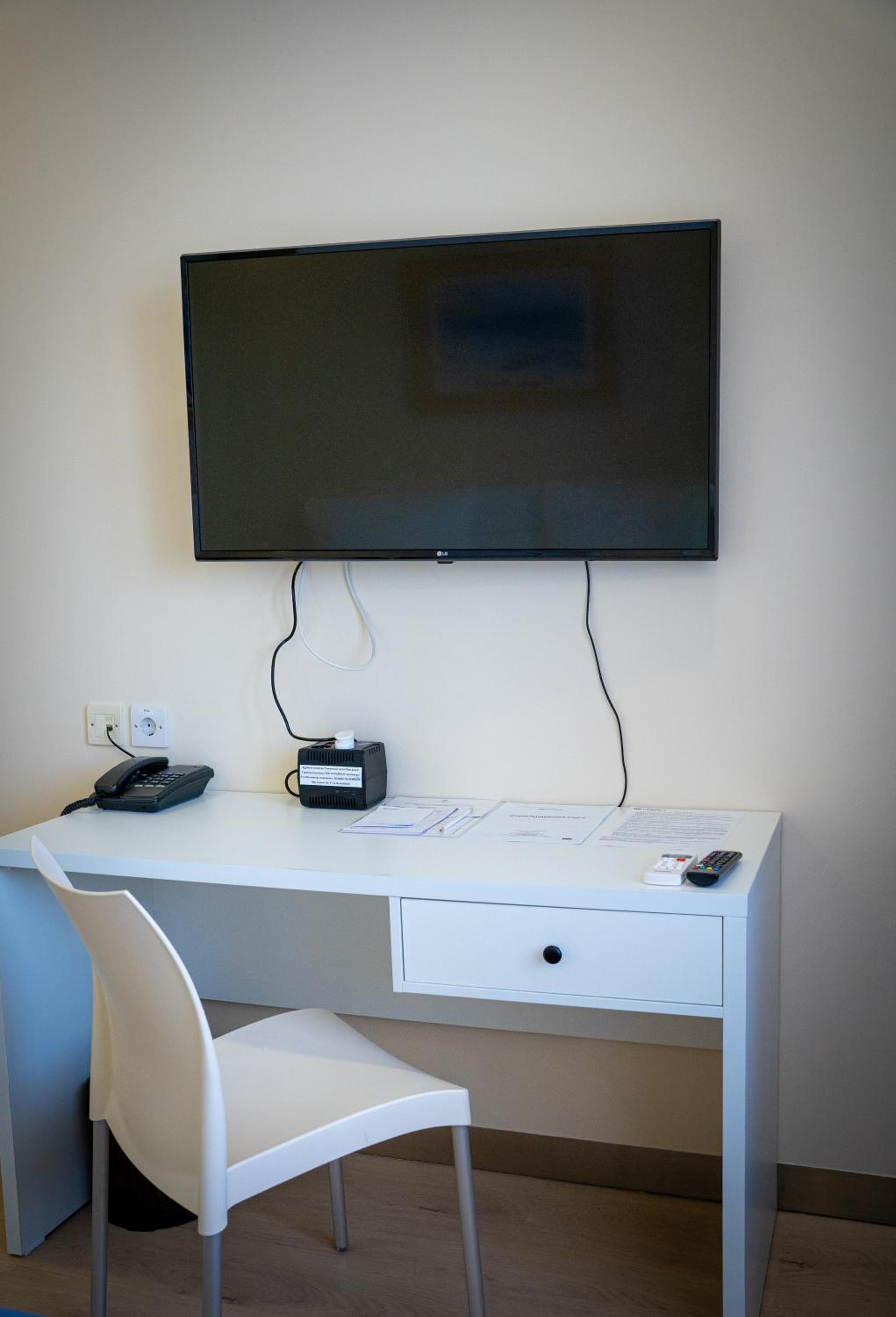 Superior King Suite photo 2