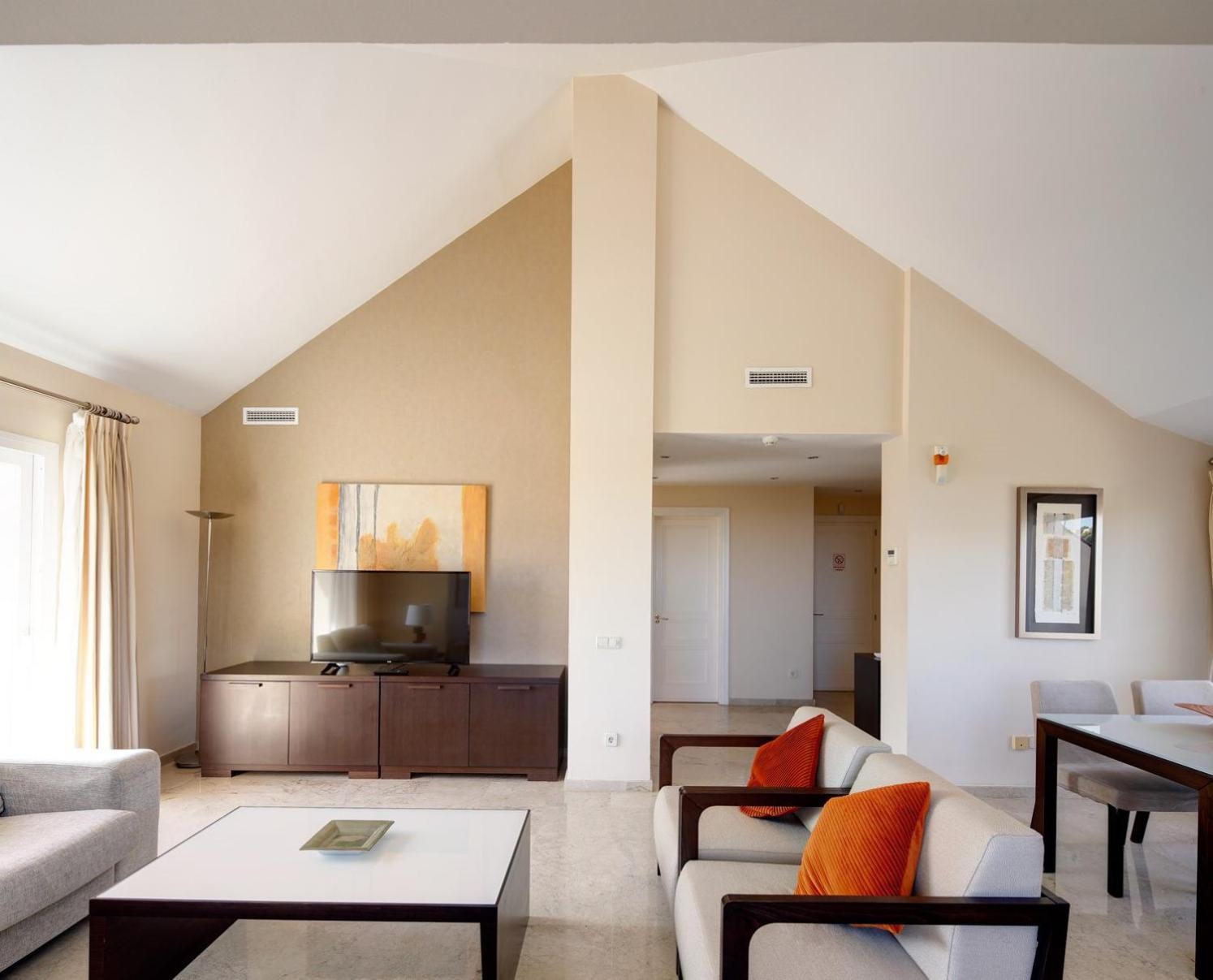 Suite de un dormitorio (2 adultos + 1 niño)