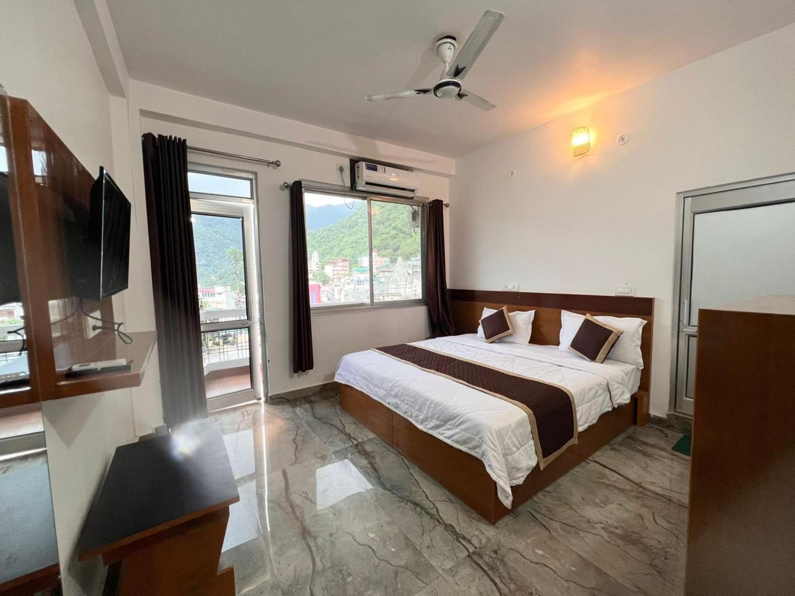 Double Room with Mountain View photo 1