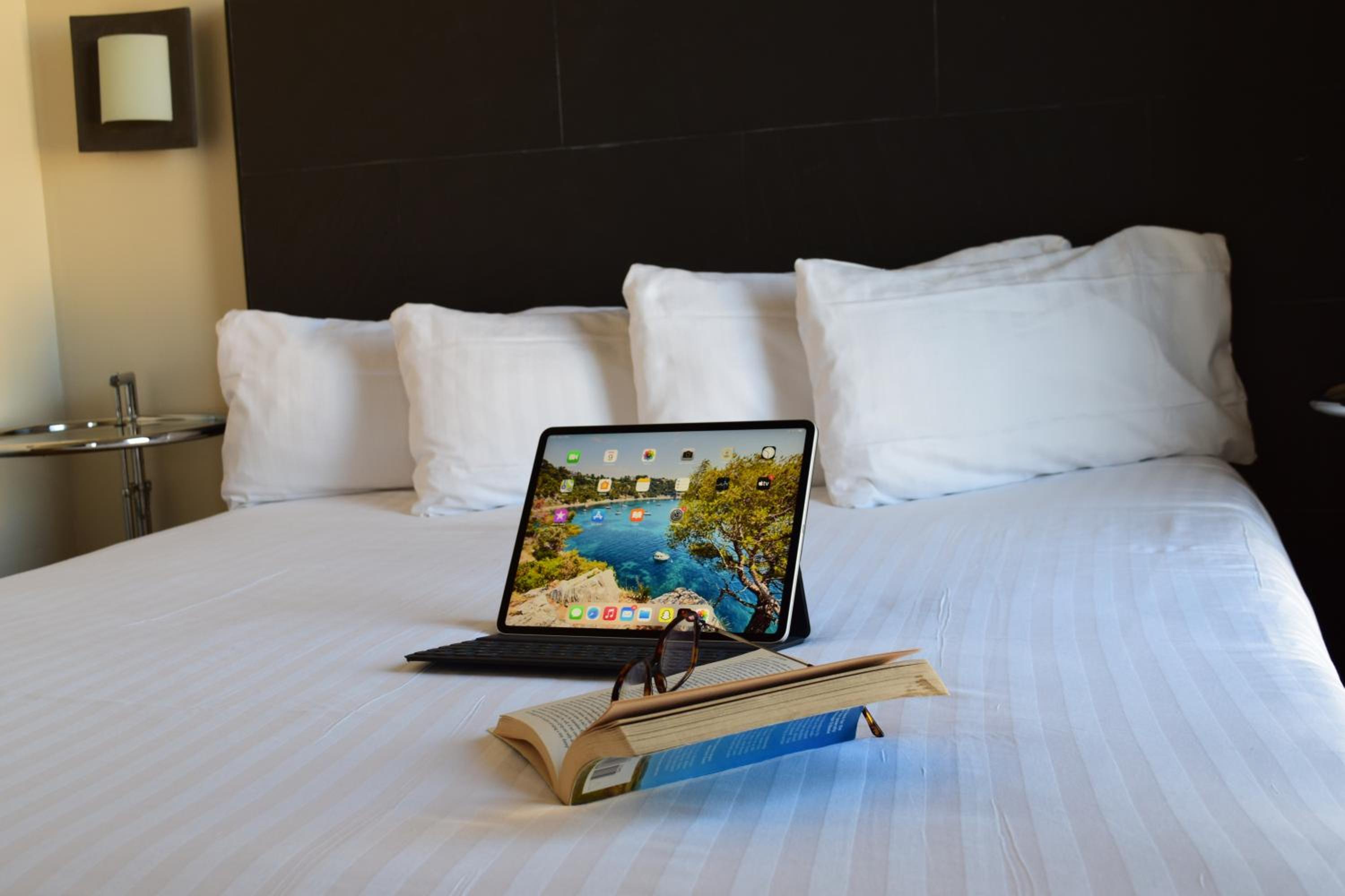 Double Room with Street View - Photo 4