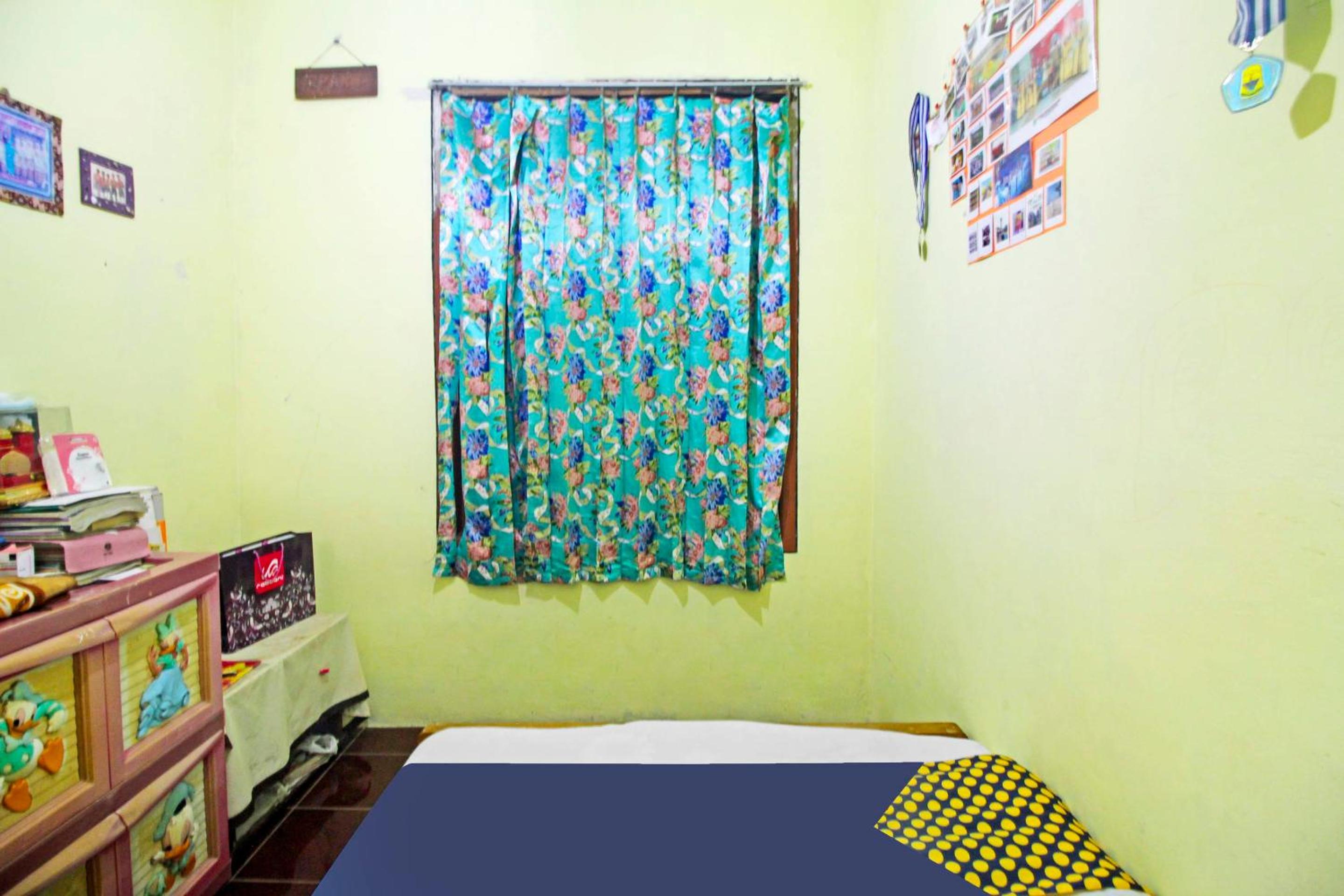 Budget Double Room - Photo 4