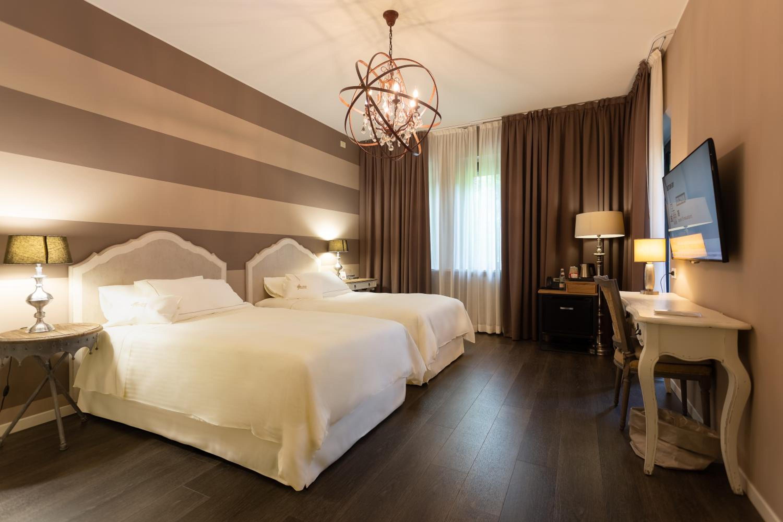 Deluxe Twin Room photo 1
