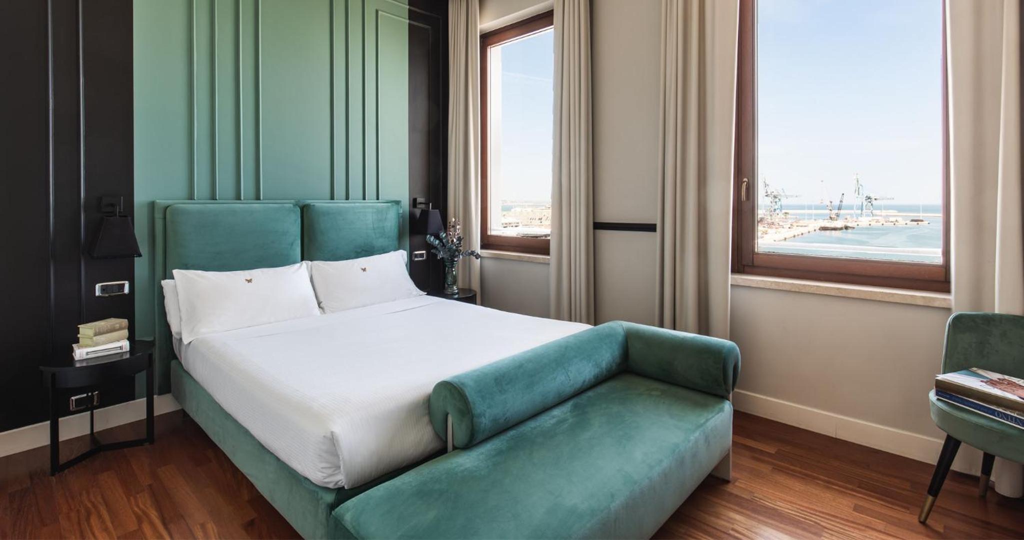 Double Room with Sea View and Spa Package photo 3