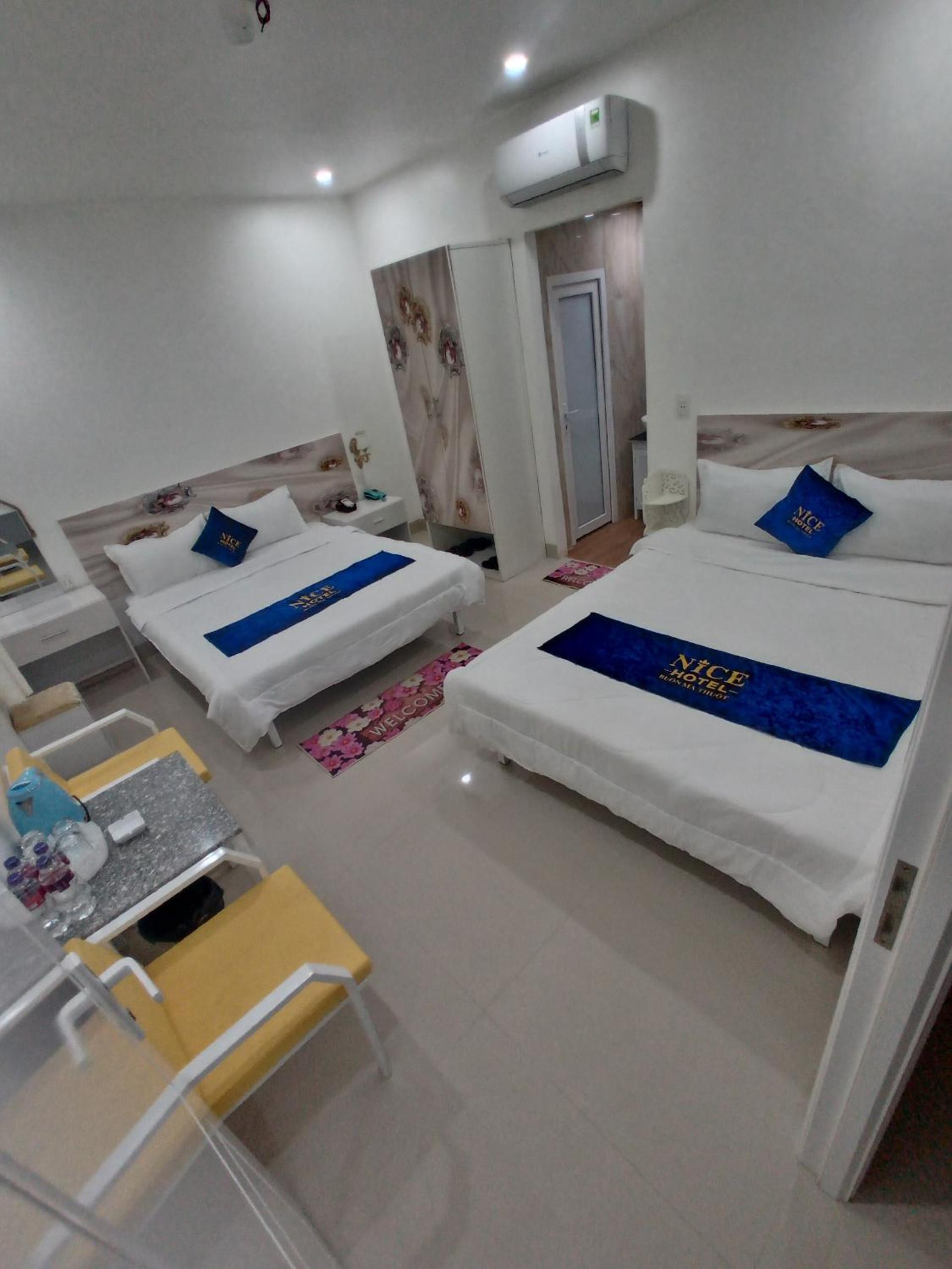 Quadruple Room - Photo 1