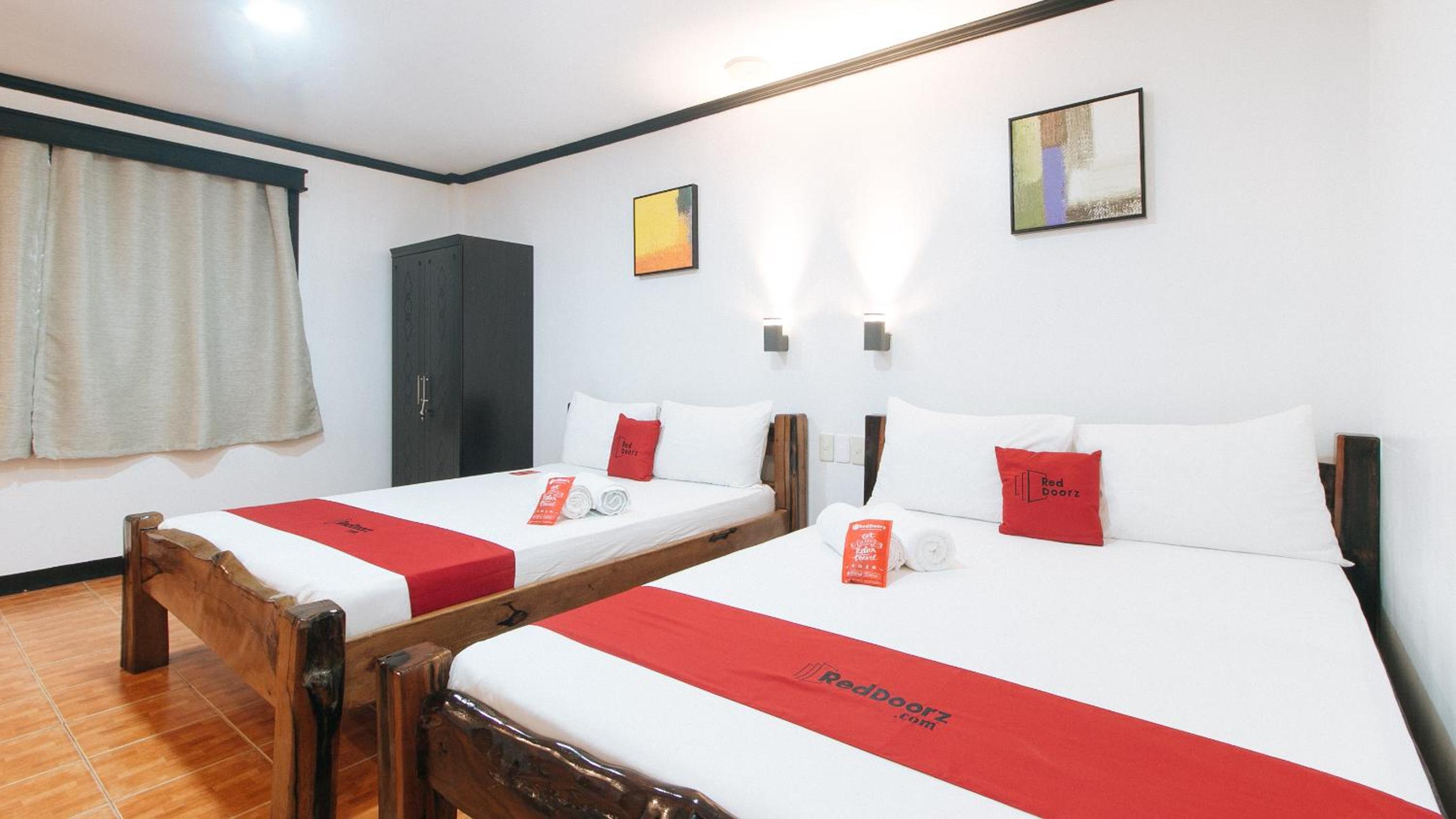 Twin Room - Photo 3