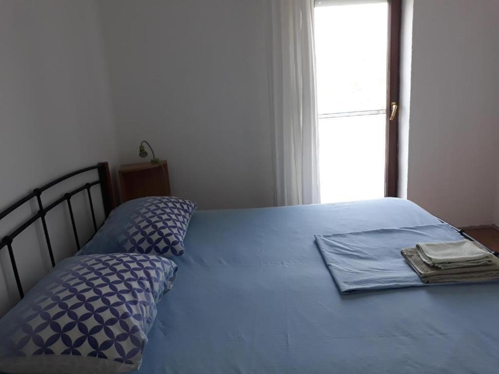Double Room with Private Bathroom - Photo 2