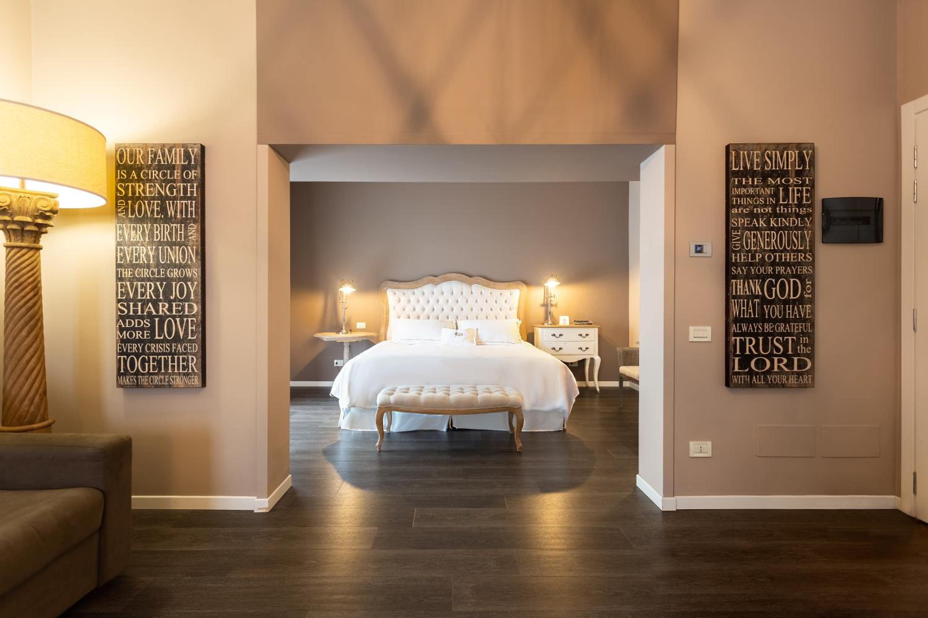 Executive Suite photo 2