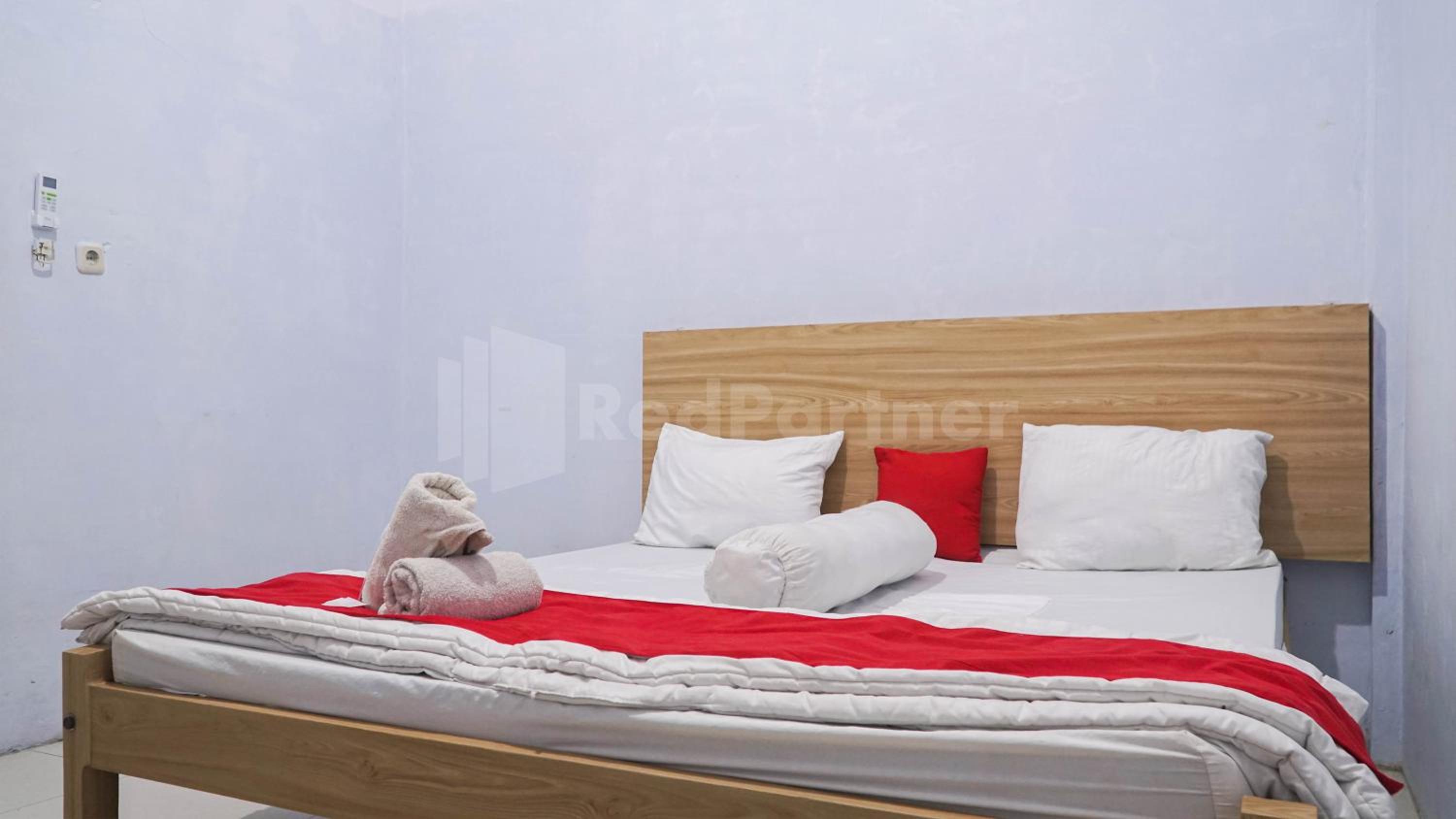 Standard Double Room - Photo 7