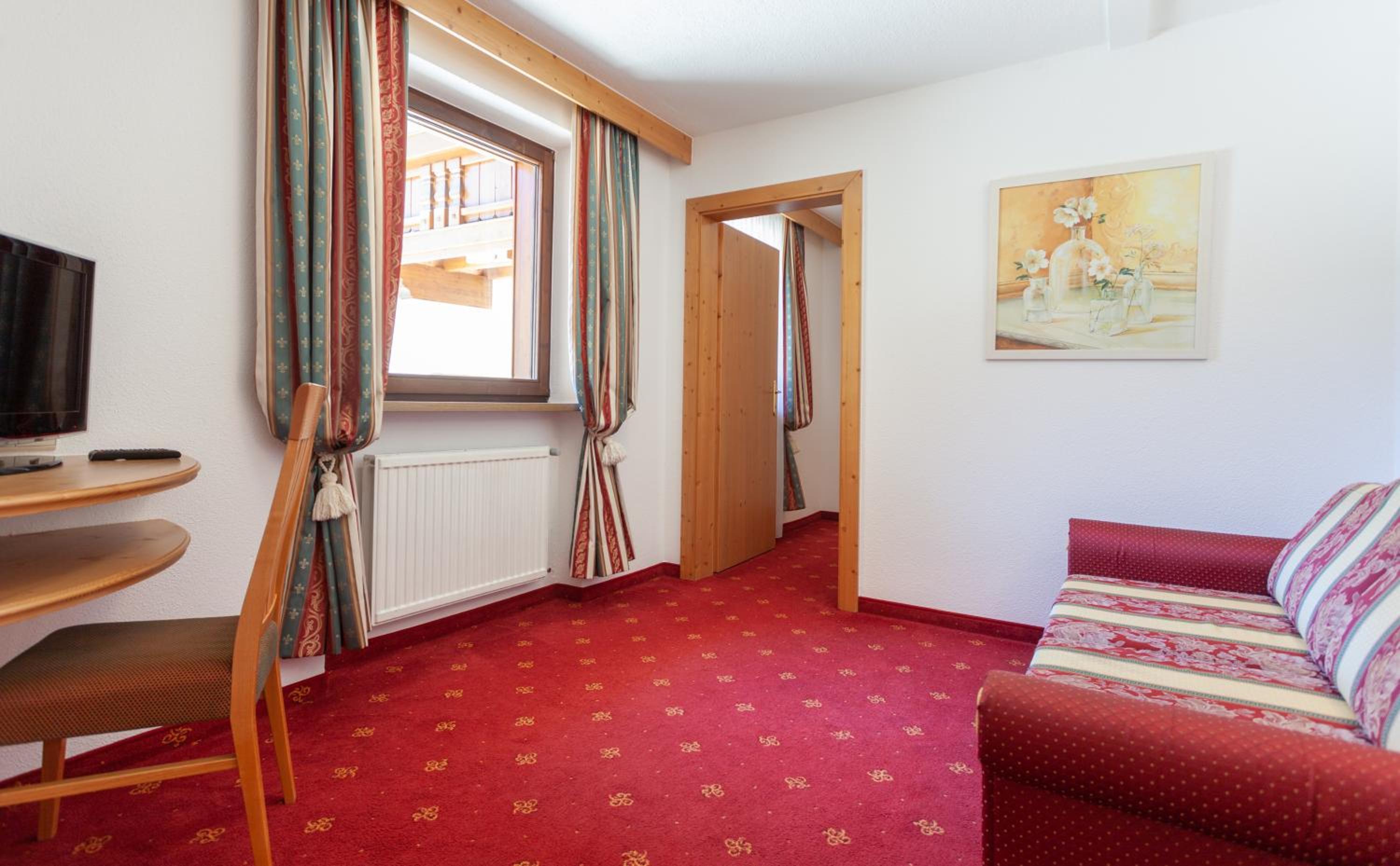 Deluxe Suite photo 3