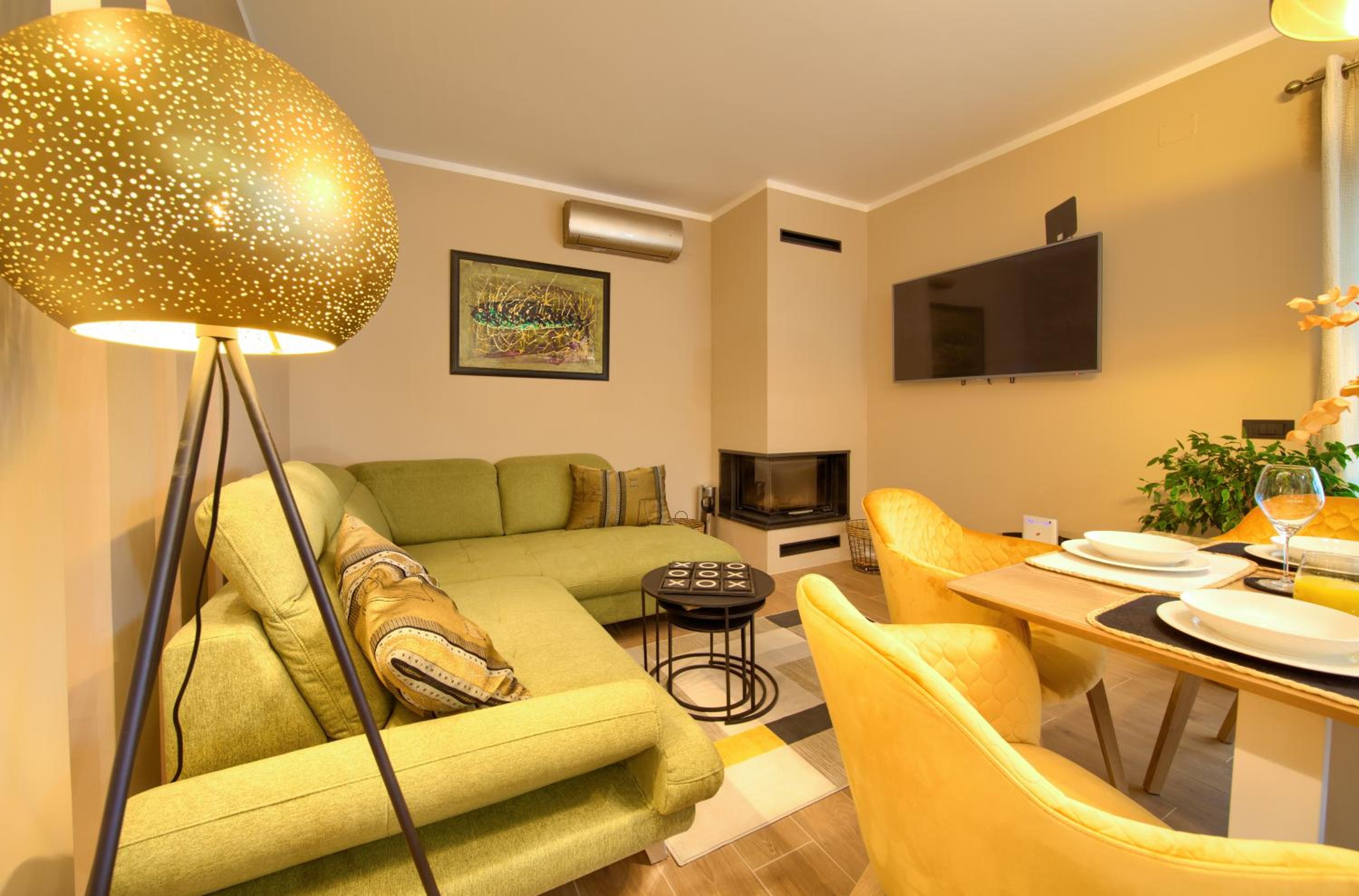 Villa photo 1