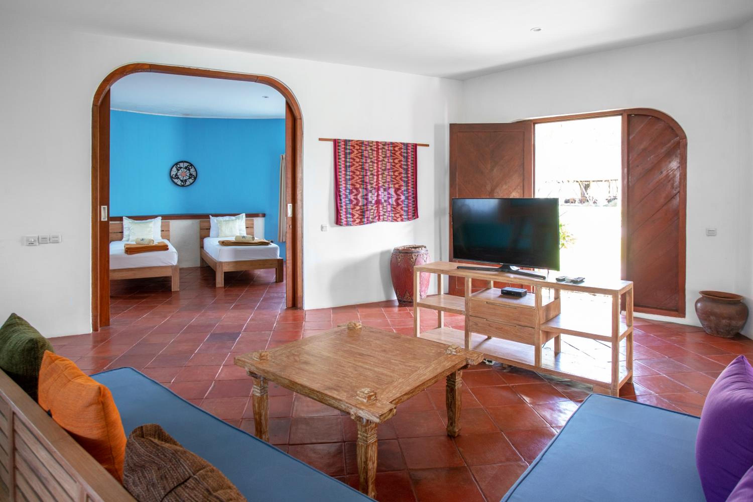 Two-Bedroom Villa - Photo 3