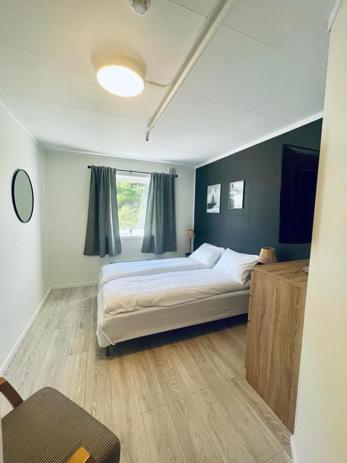 Budget Double Room - Building 2 photo 3
