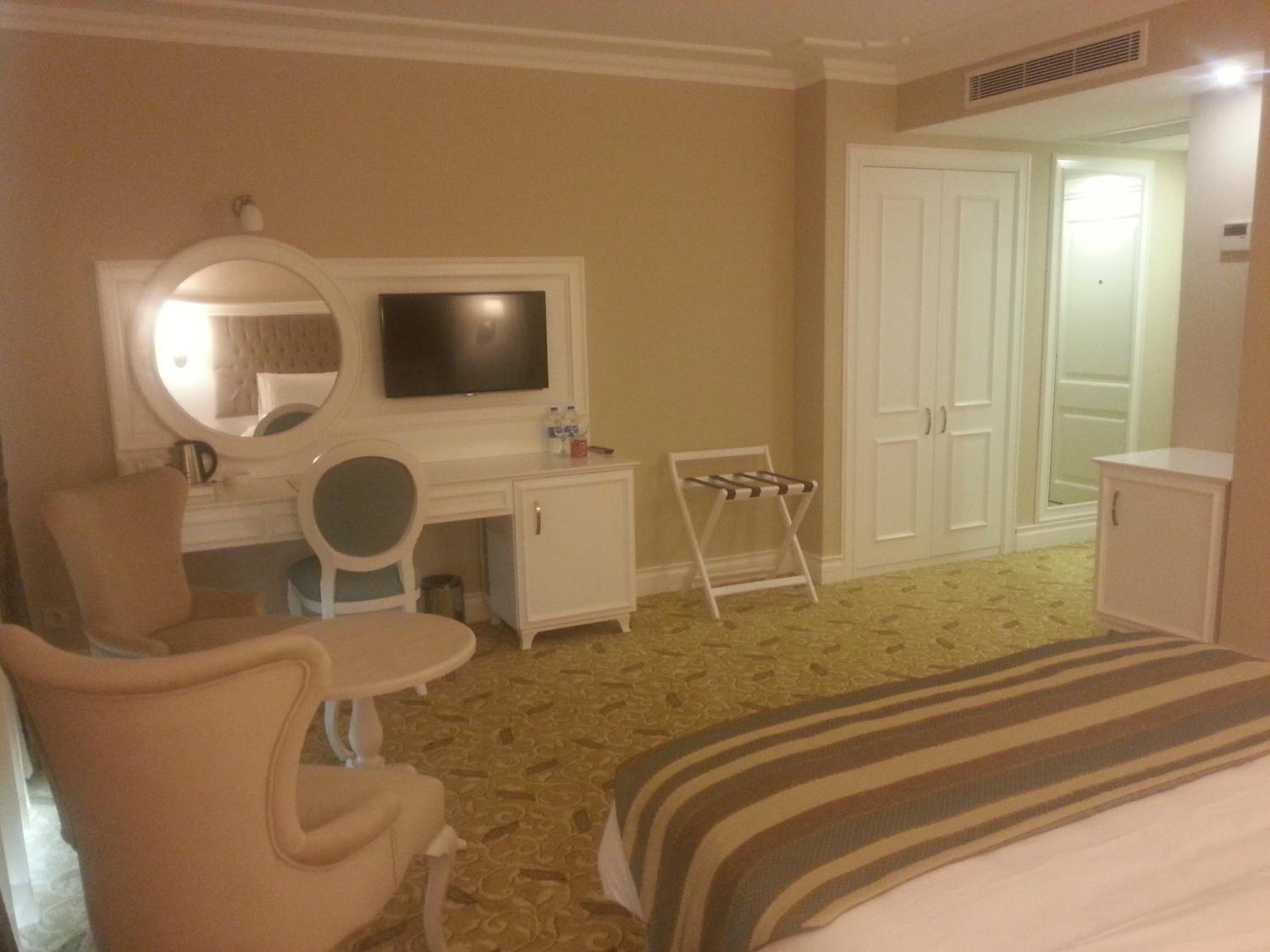 Deluxe Double Room photo 3