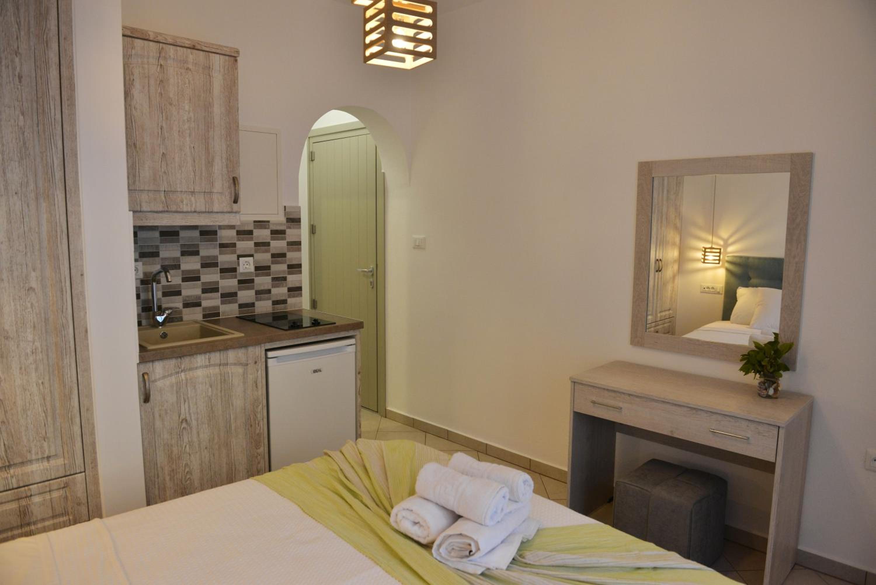 Deluxe Double Room photo 3