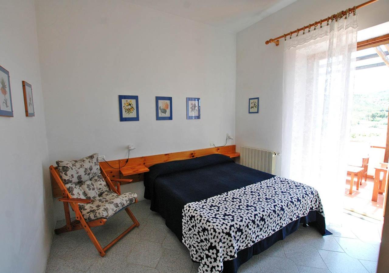 One-Bedroom House photo 3