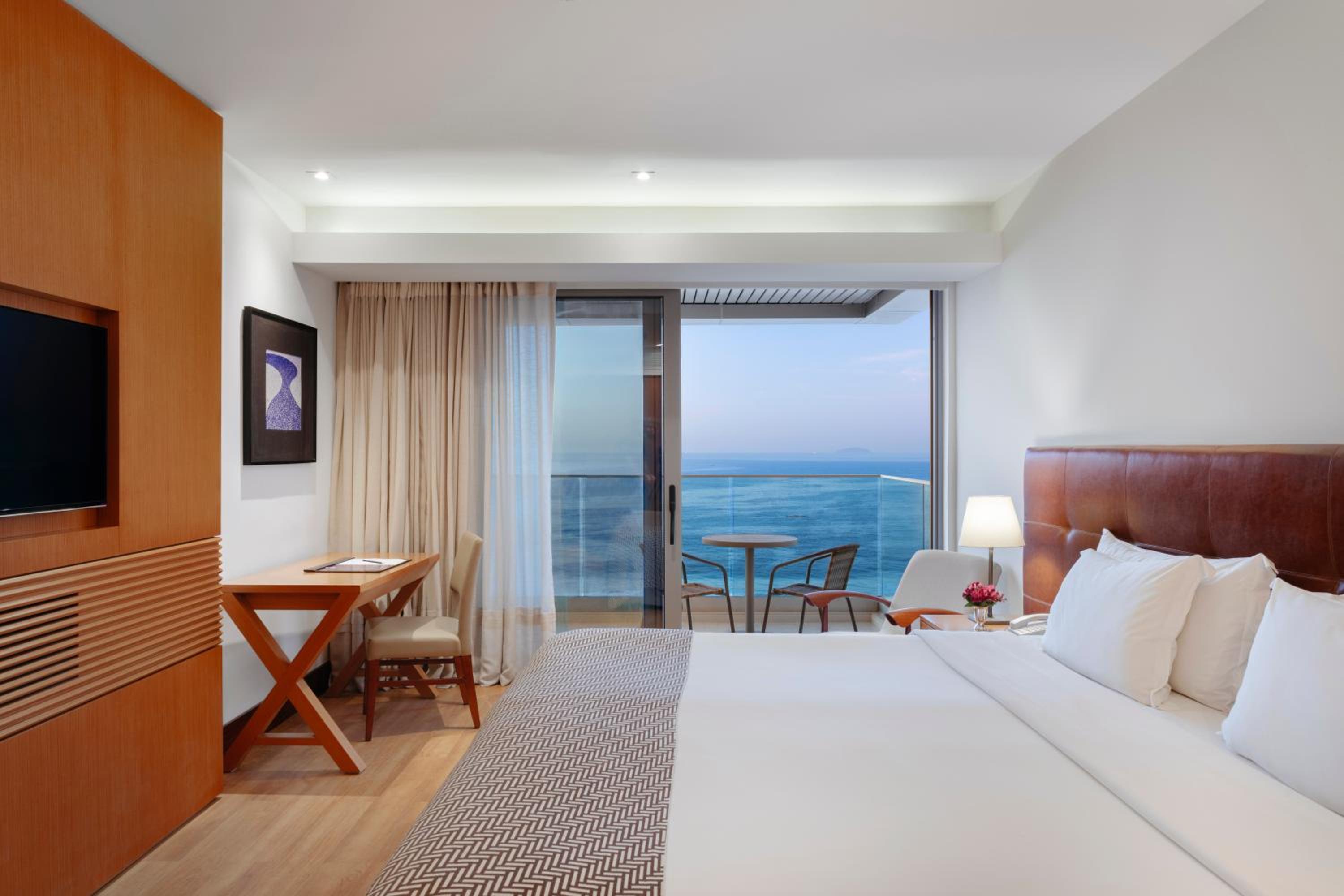 Deluxe Double Room with Balcony and Sea View - Top Floor