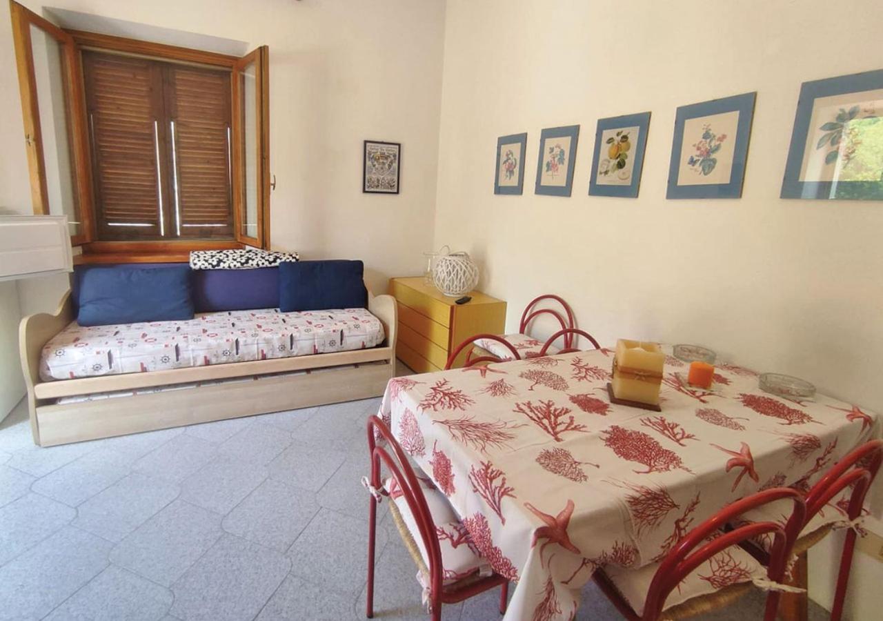 One-Bedroom House photo 2