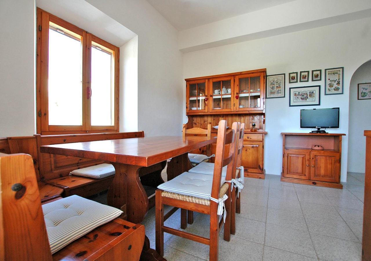 Two-Bedroom House photo 3