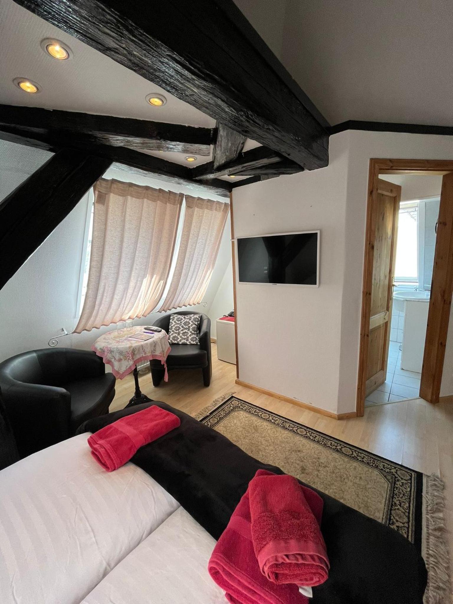 Economy Double or Twin Room photo 2