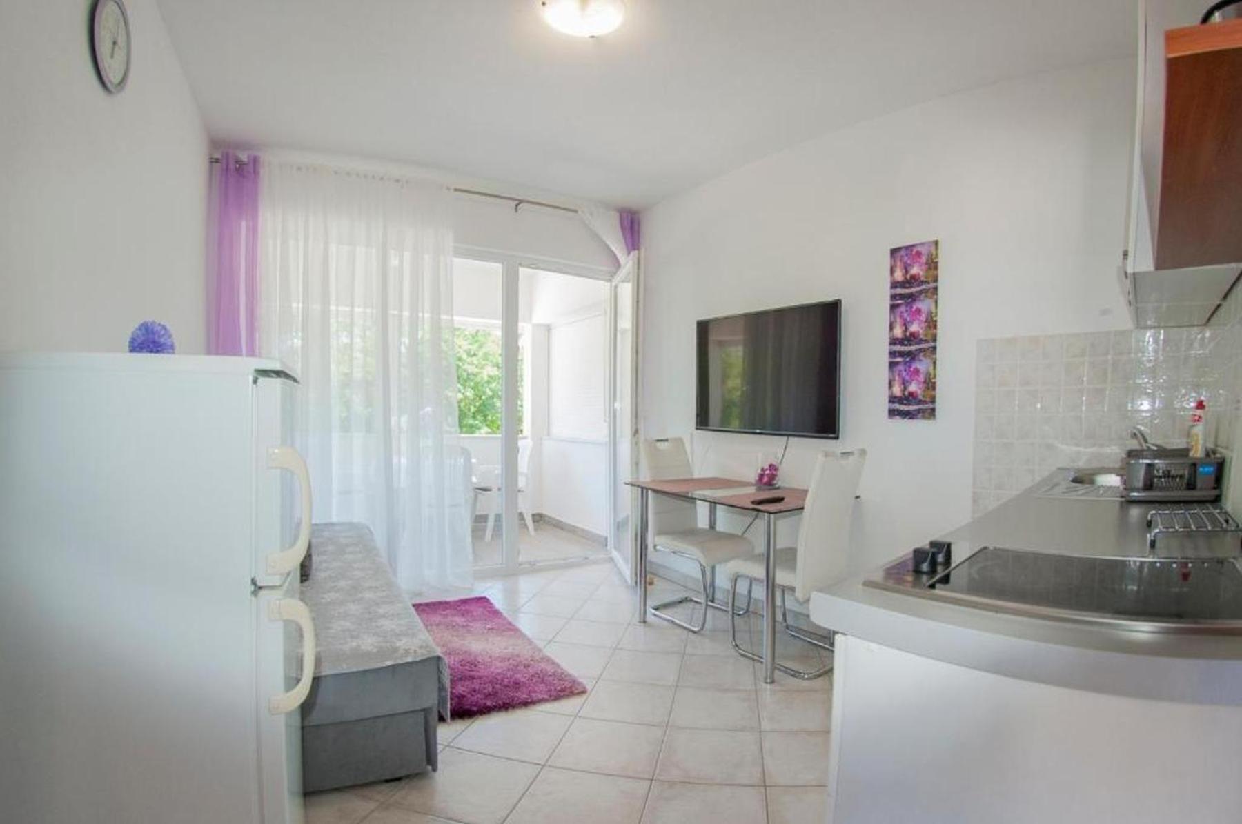 One-Bedroom Apartment with Balcony
