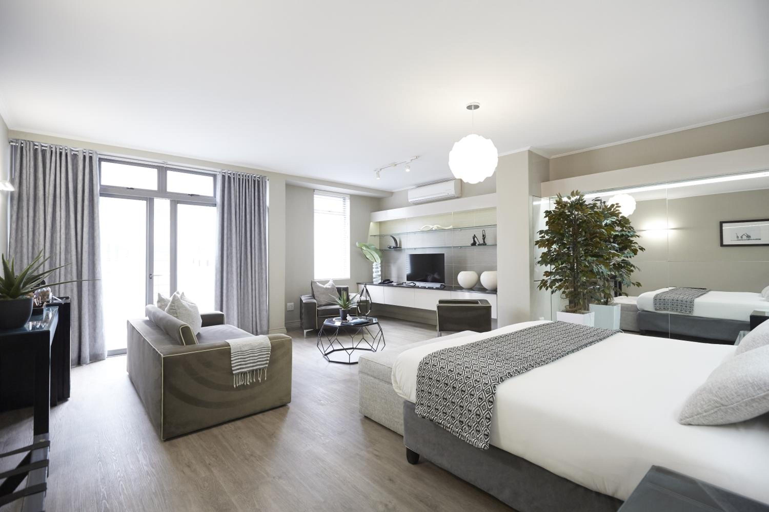 Superior Double Room - Photo 1