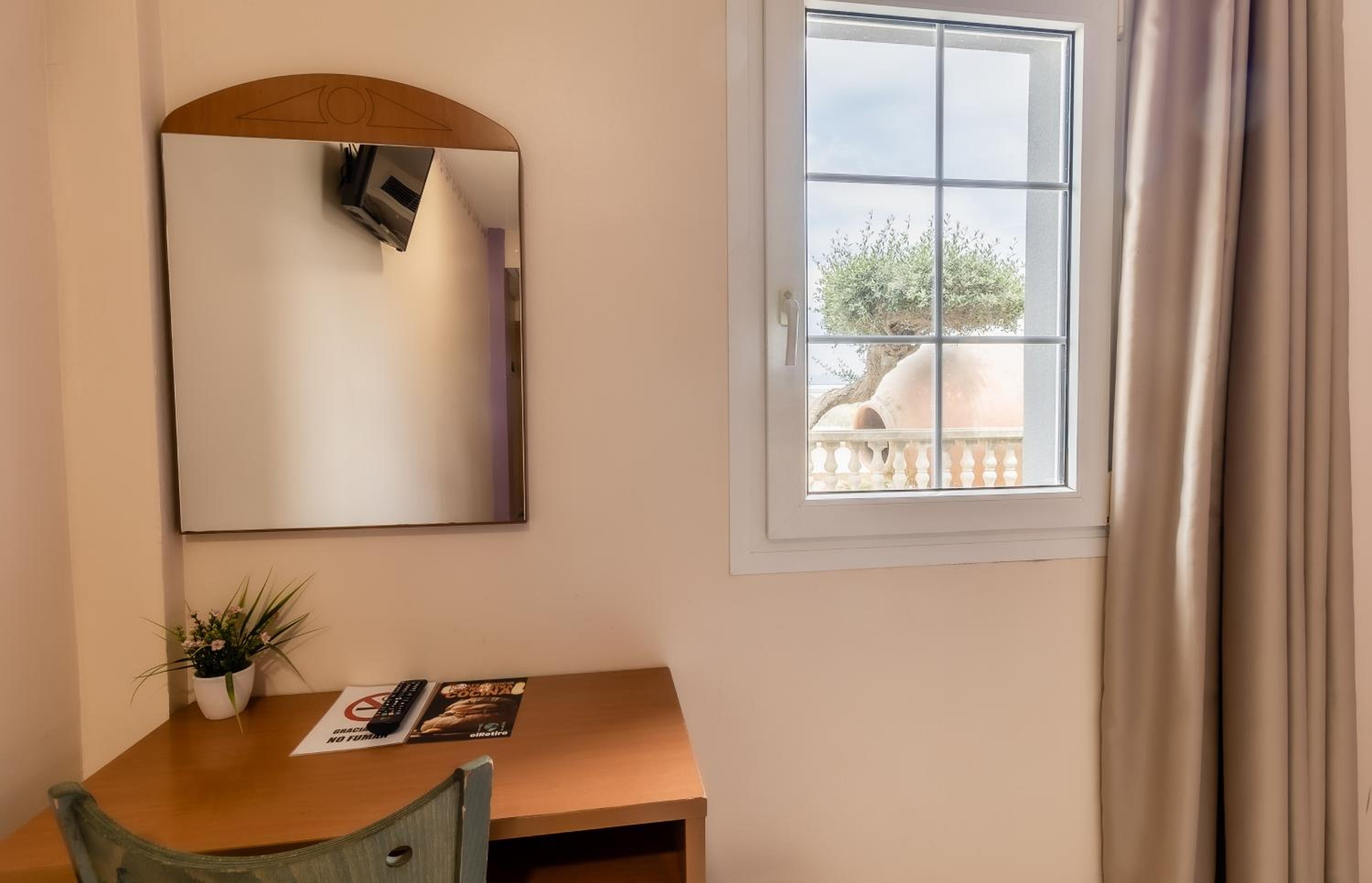 Double Room - Photo 4