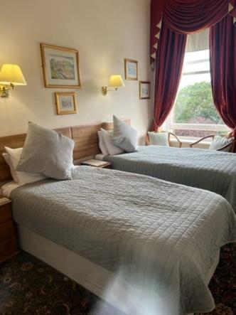 Twin Room with Sea View