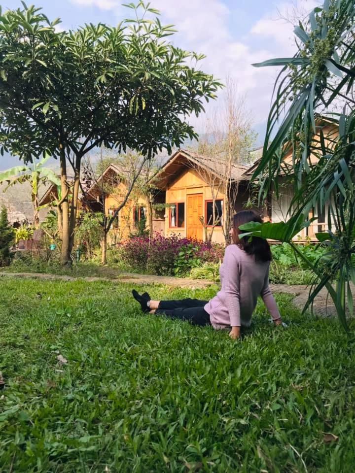 Deluxe Bungalow with Garden View photo 3