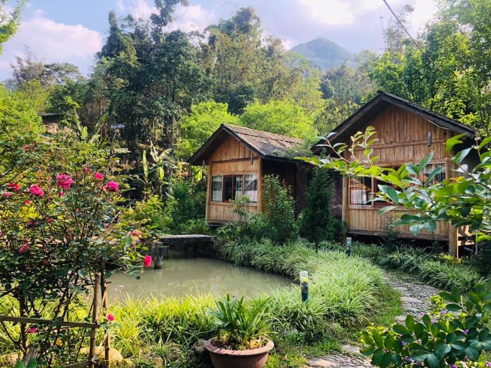 Deluxe Bungalow with Garden View photo 2