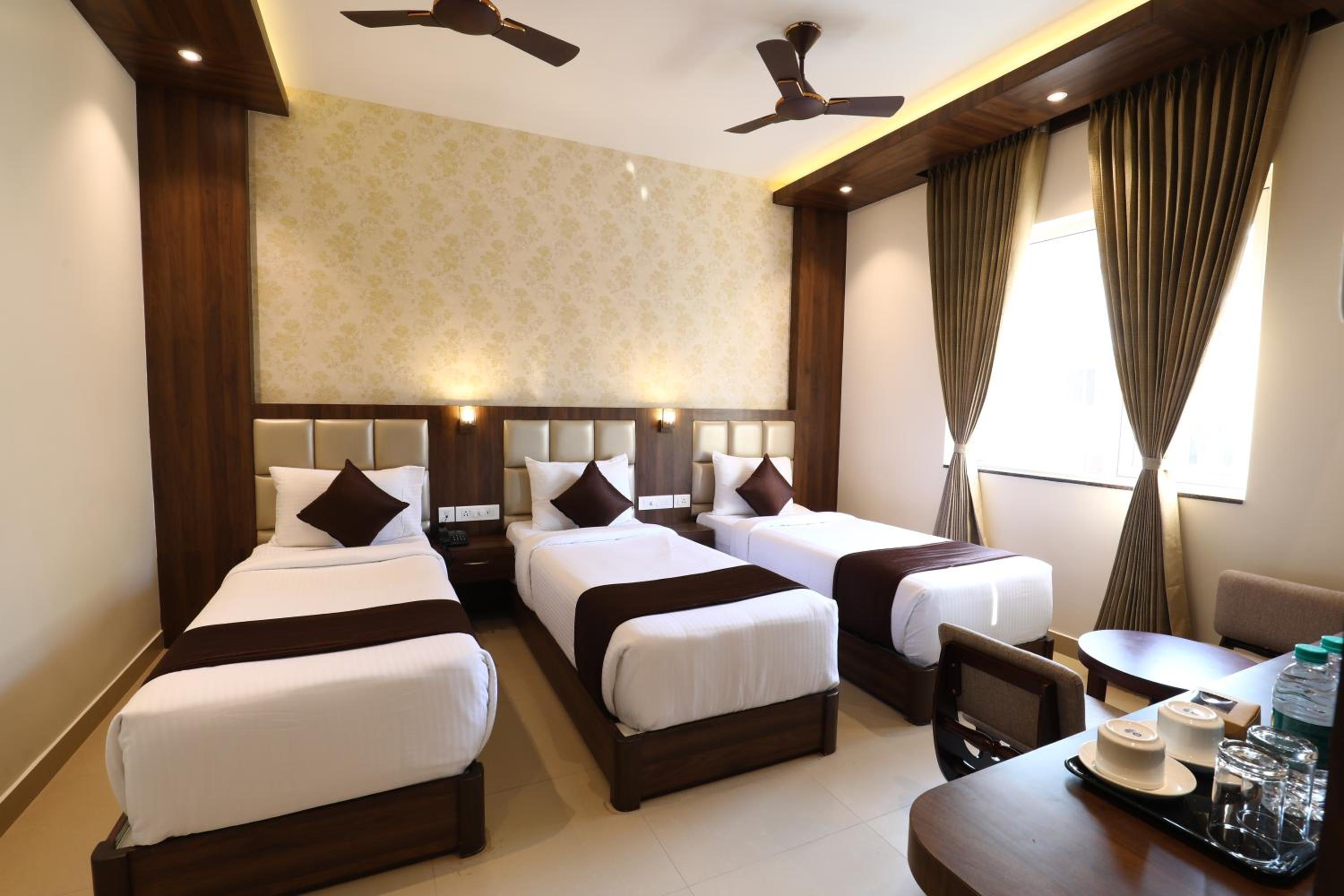 Executive Triple Room