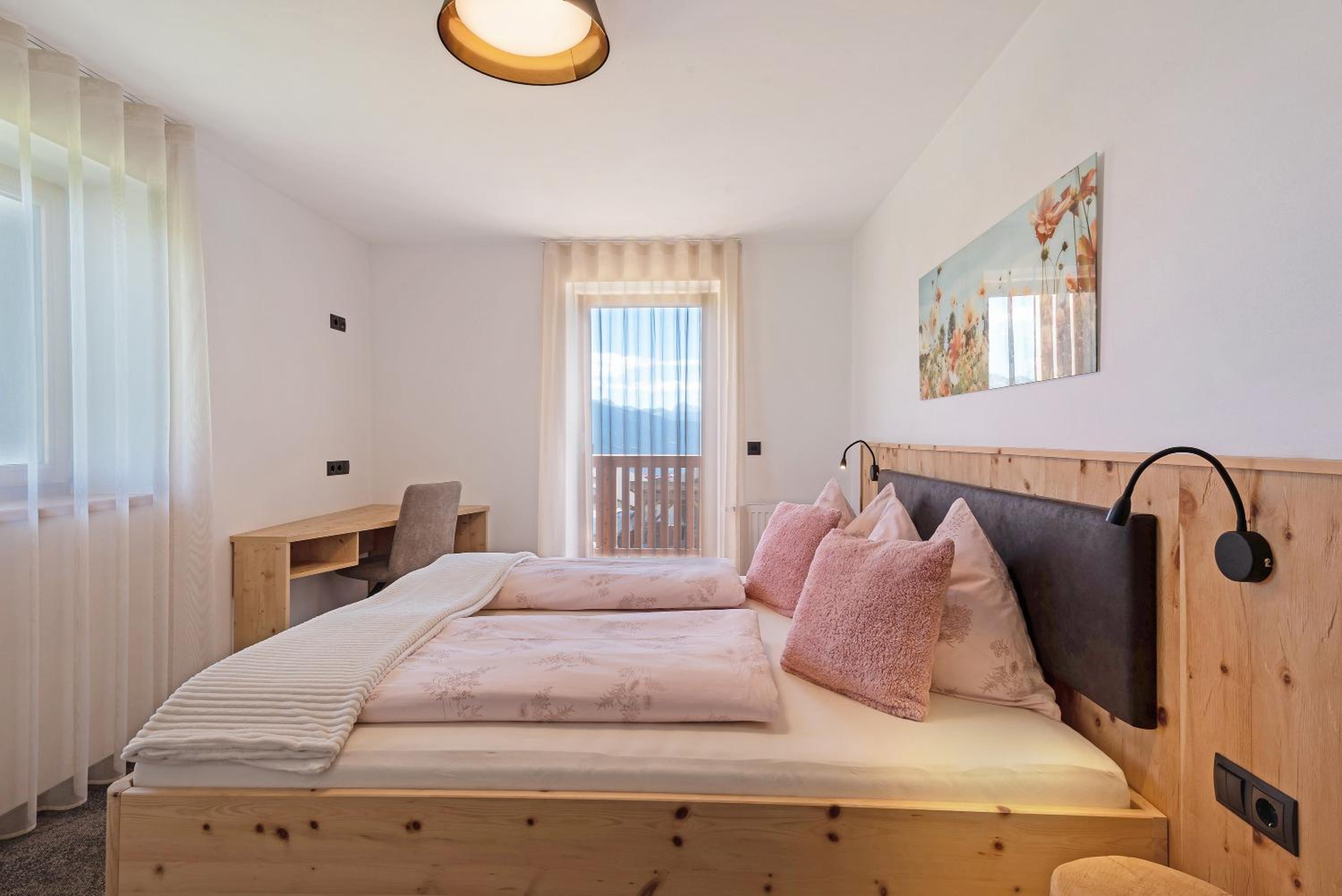 Two-Bedroom Deluxe Apartment with Garden View