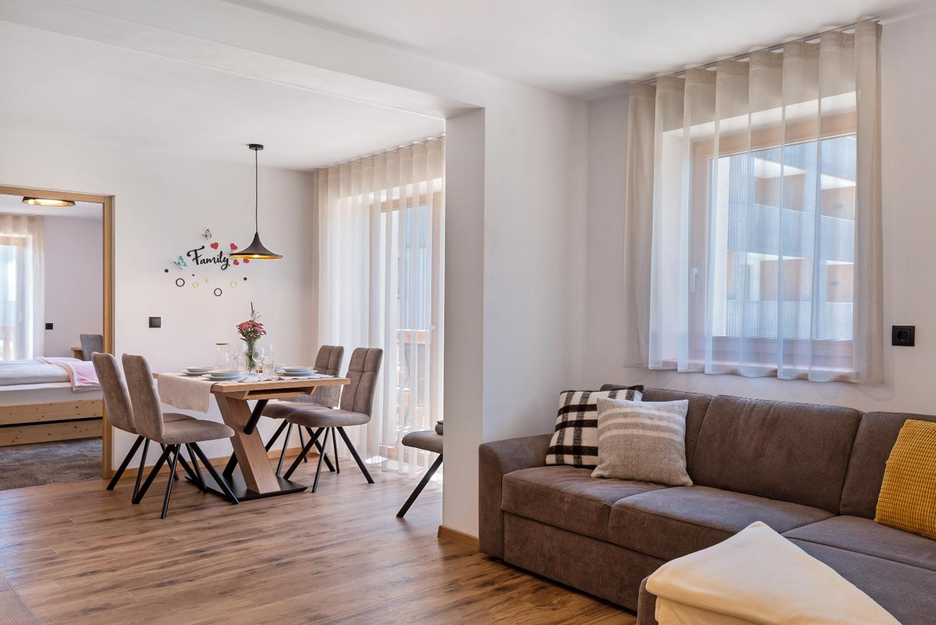 Two-Bedroom Deluxe Apartment with Garden View