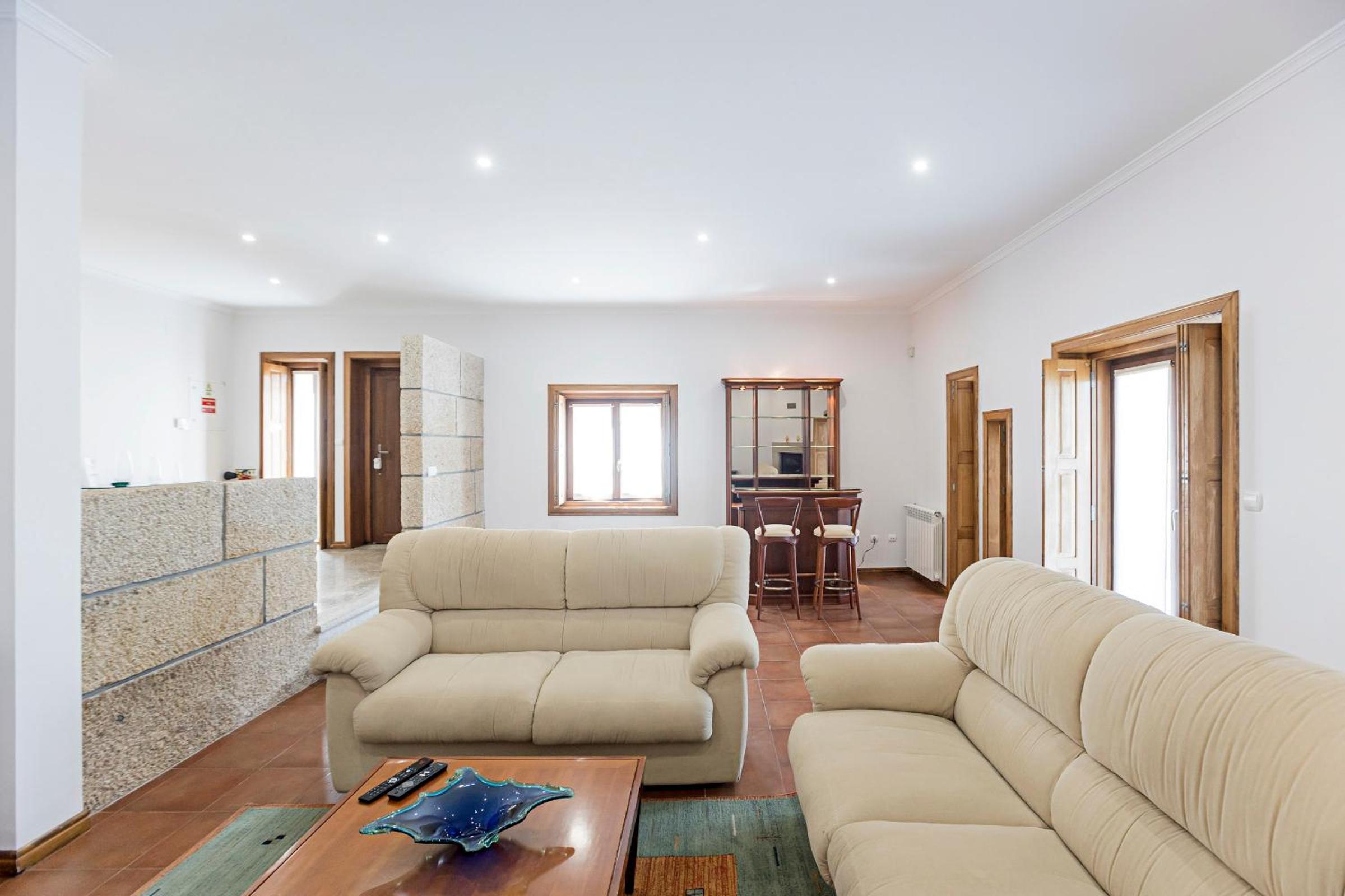 Four-Bedroom House photo 3