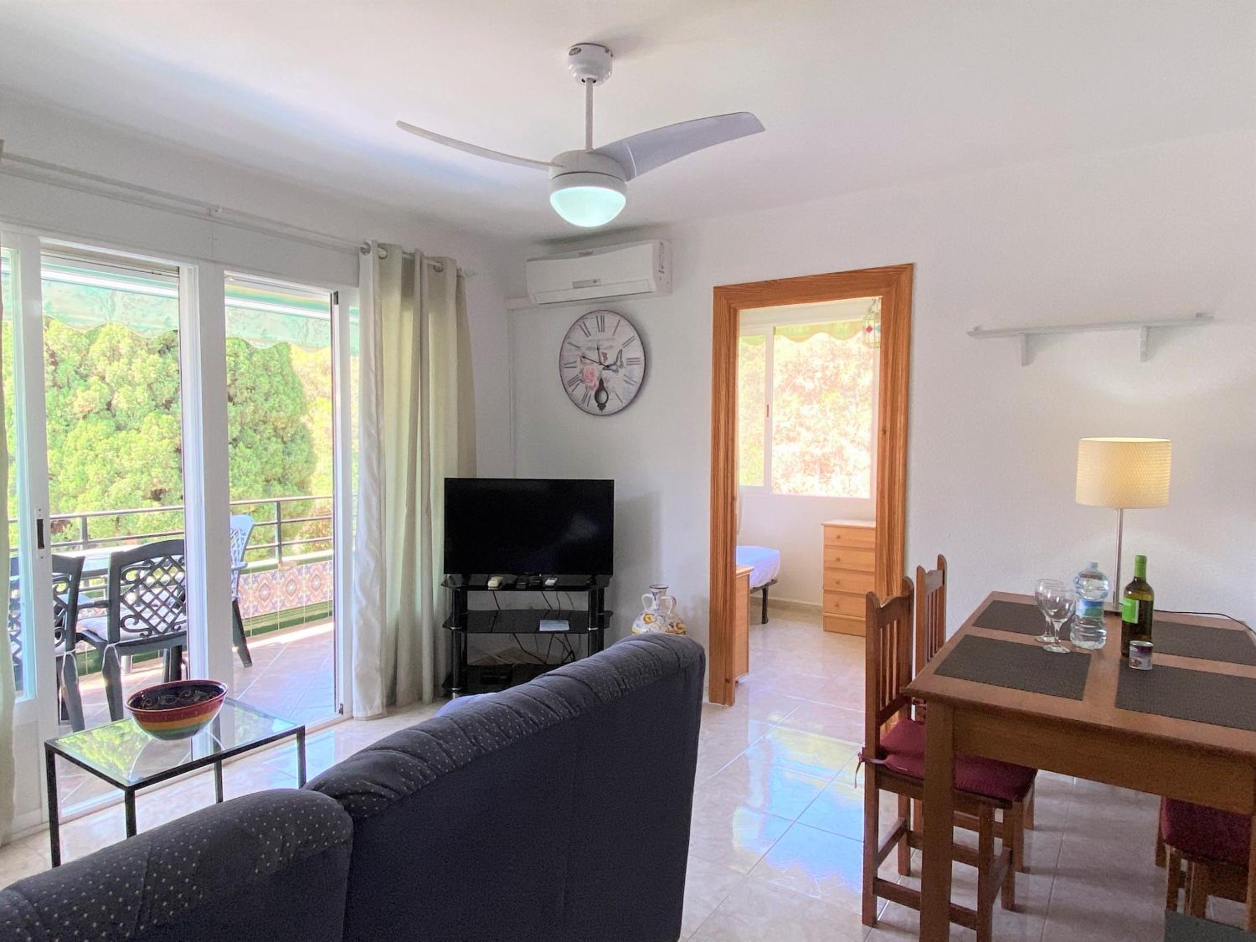 Apartamento con vista a la piscina