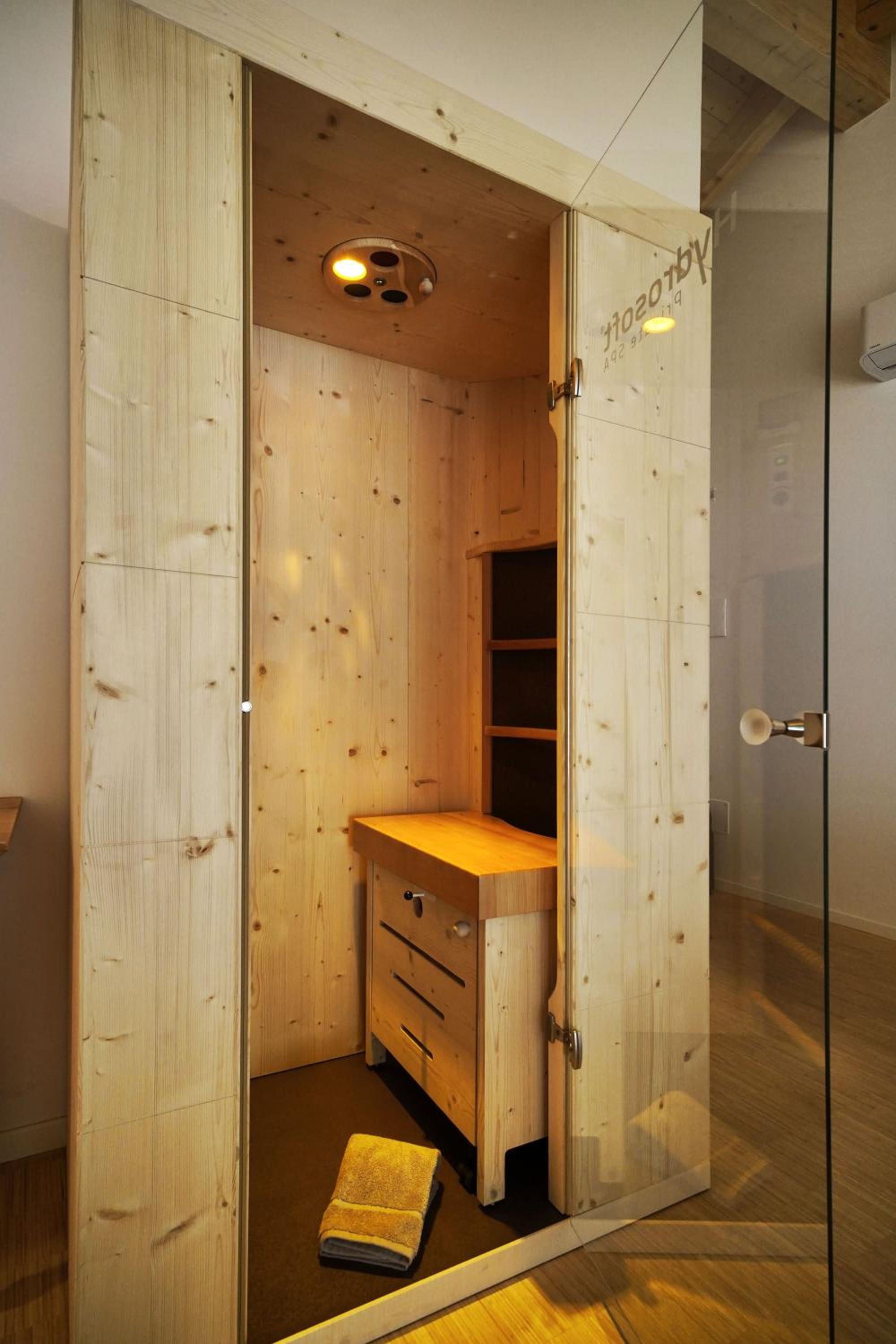 Double Room with Mountain View - Photo 12