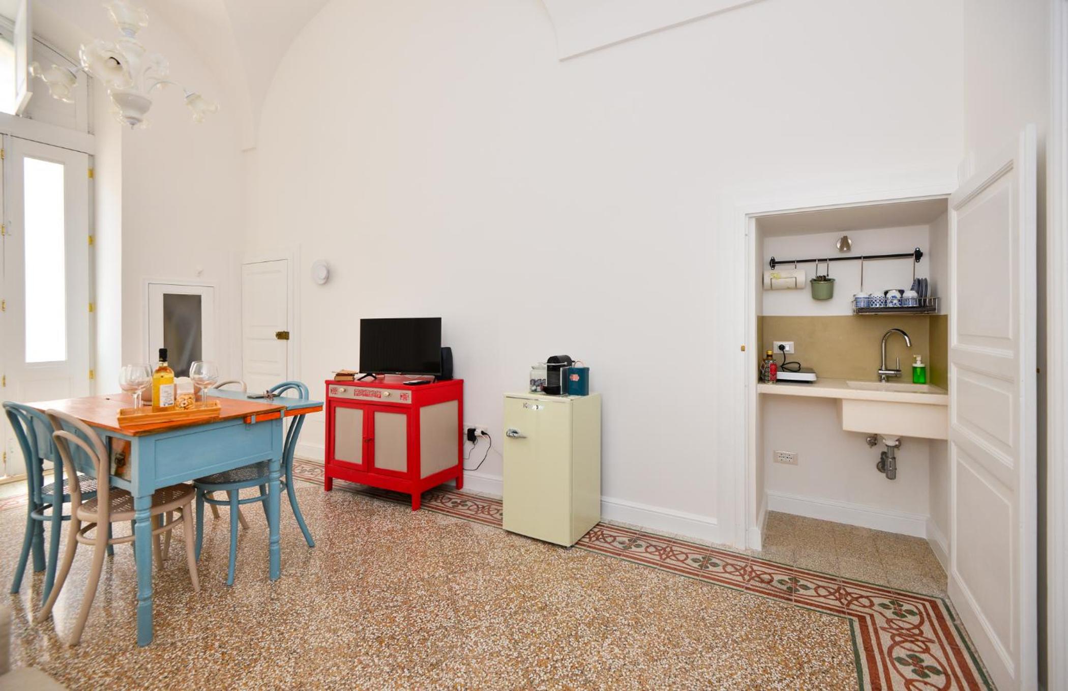 One-Bedroom House photo 3
