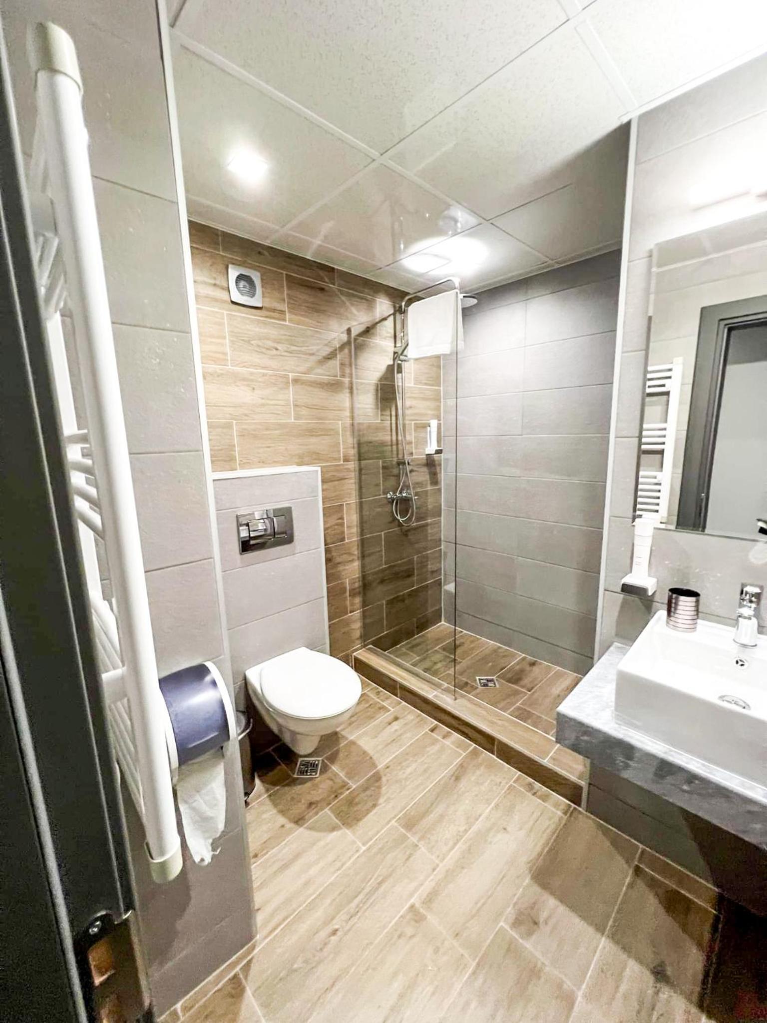 Premium Double Room photo 3