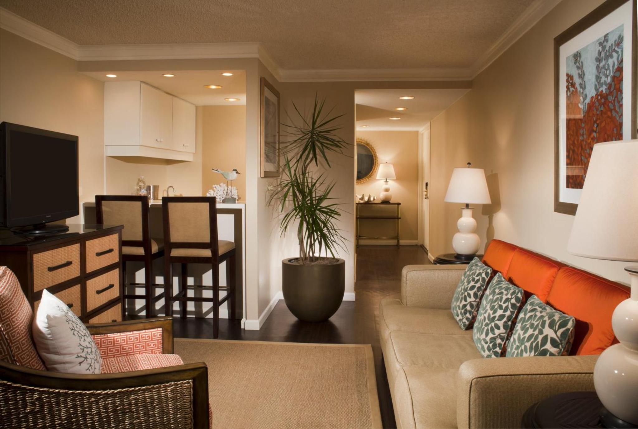Bayfront Omni Suite - 1 King - Photo 1