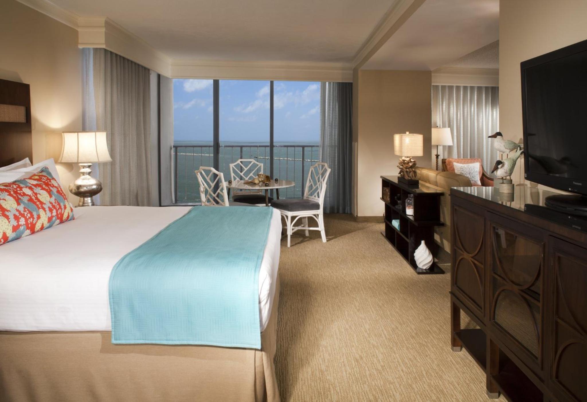 Bay View Suite - 1 King Bed - Photo 1